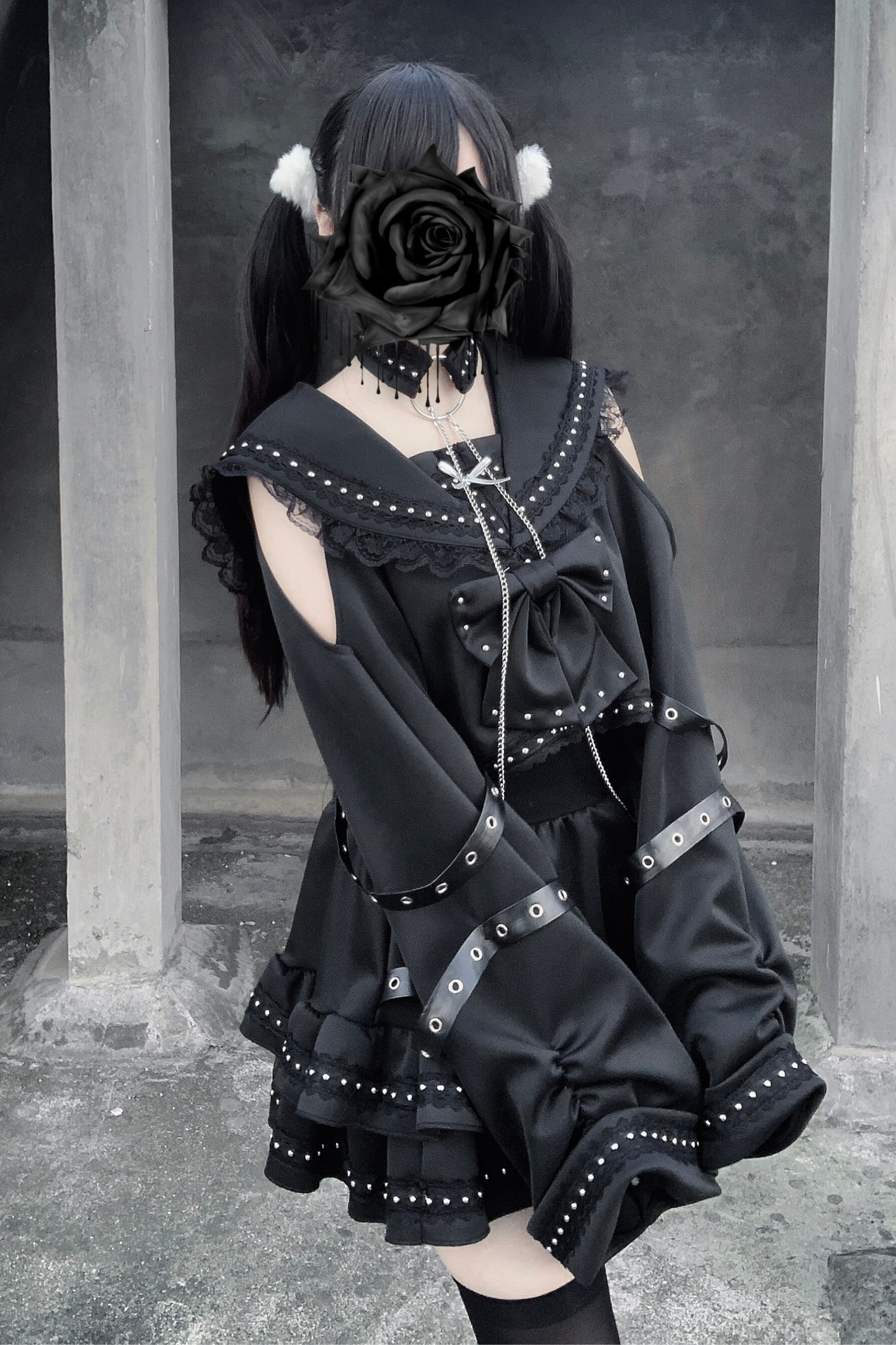 ダークレースアウトフィットトップス+スカート