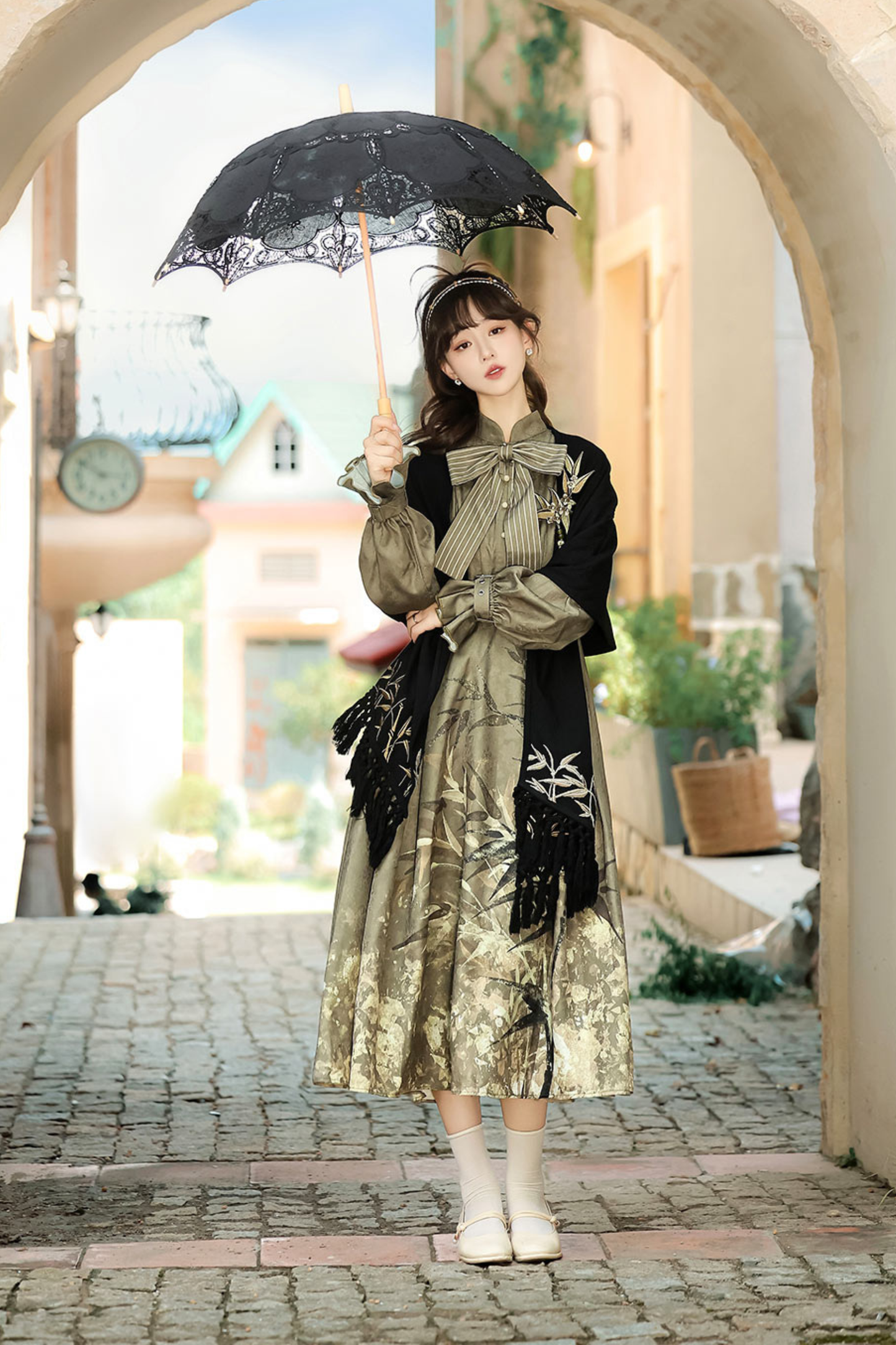 Chic Dark China Print Dress + Shawl