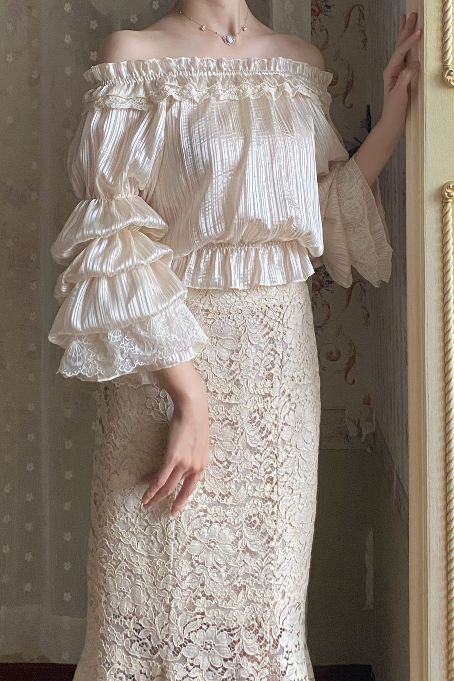 シフォンオフショルダーシアートップス