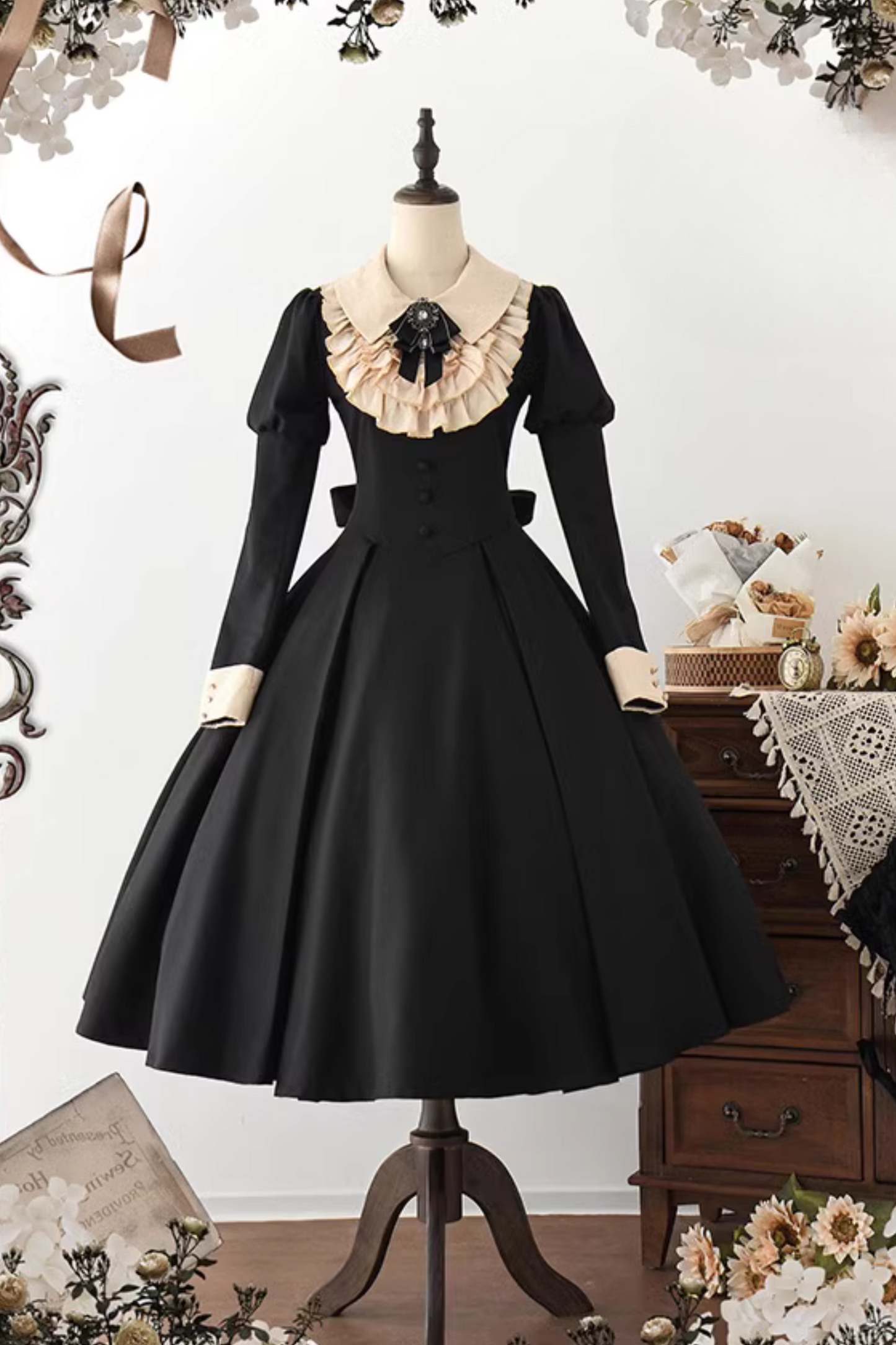 [Reservation deadline on November 22] Dark Elegant Classical Ribbon Long Dress