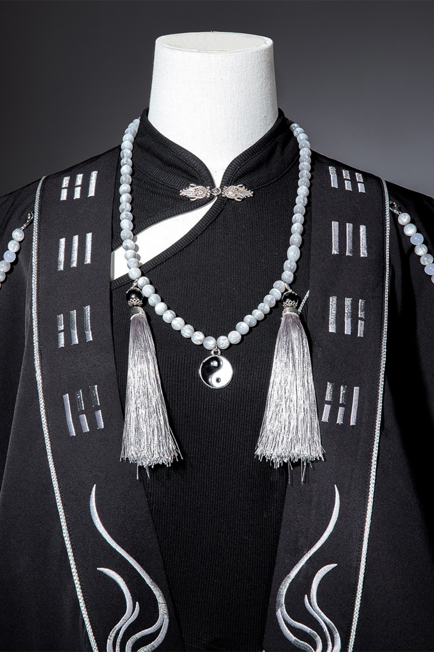 Chaina Dark Mode Girl Set