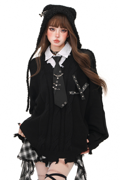 ダークカレッジルーズニット