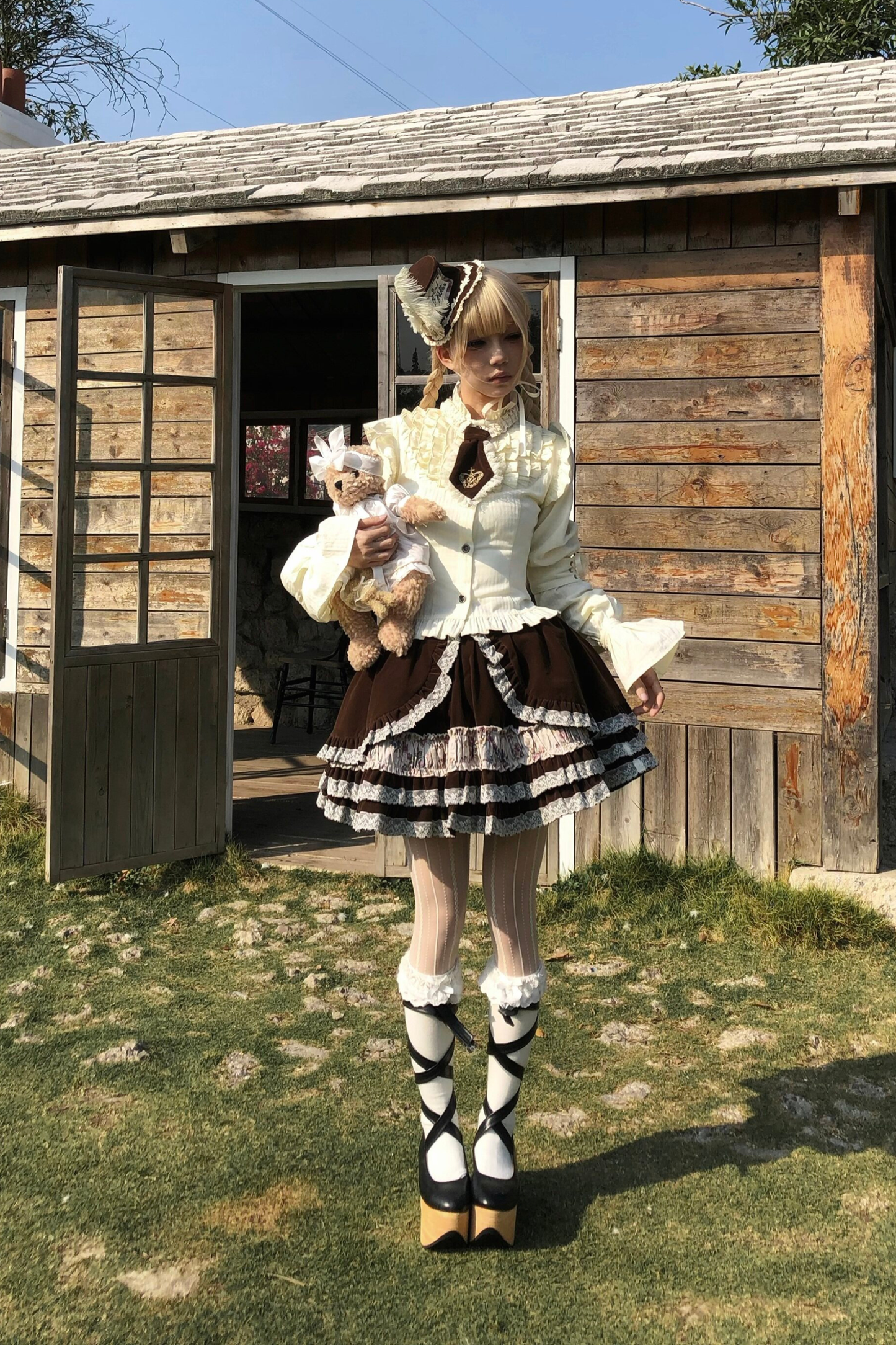 レースフリルパフスリーブブラウス