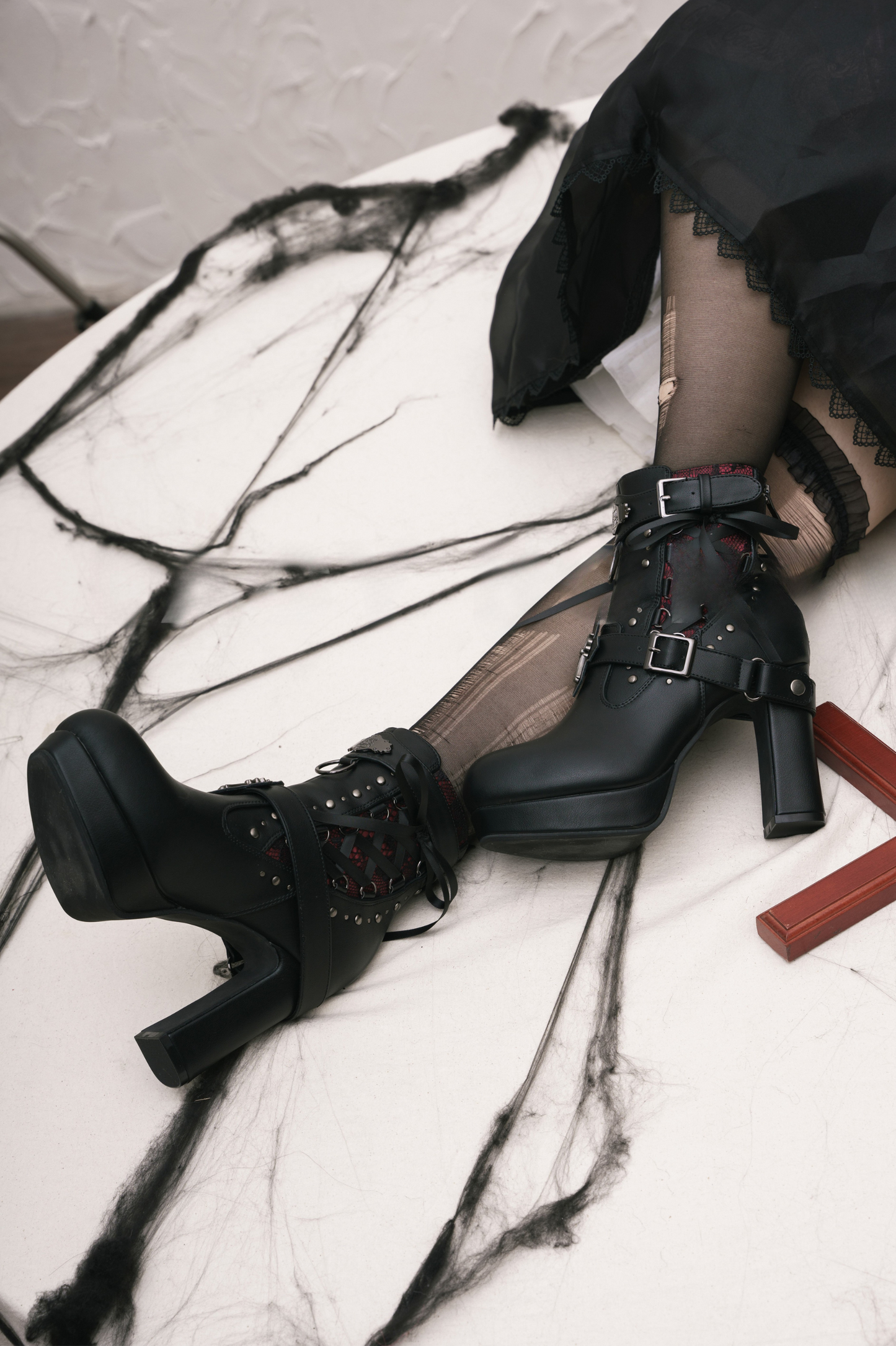 【12月8日予約締切】LACYBONESダークゴシックパンクブーツ