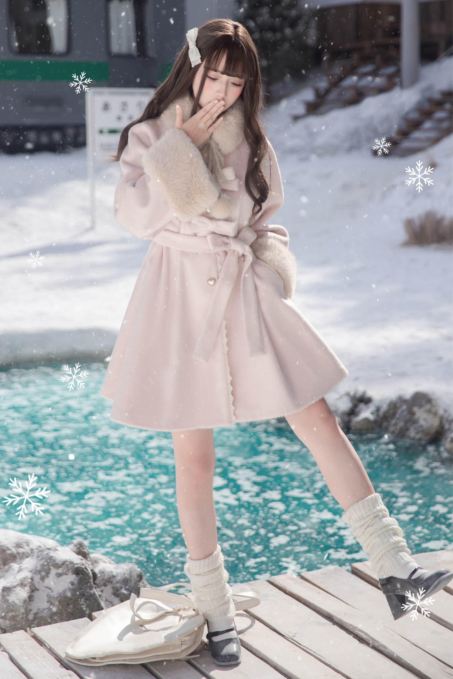 スイートガーリーリボンフレアコート+ファーカラー+シャツ+スカート+ベレー帽