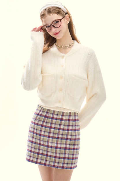 ミルキーホワイトミンクニットカーディガン+タイトスカート