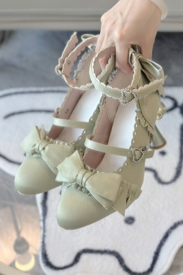Clap ribbon Lolita shoes
