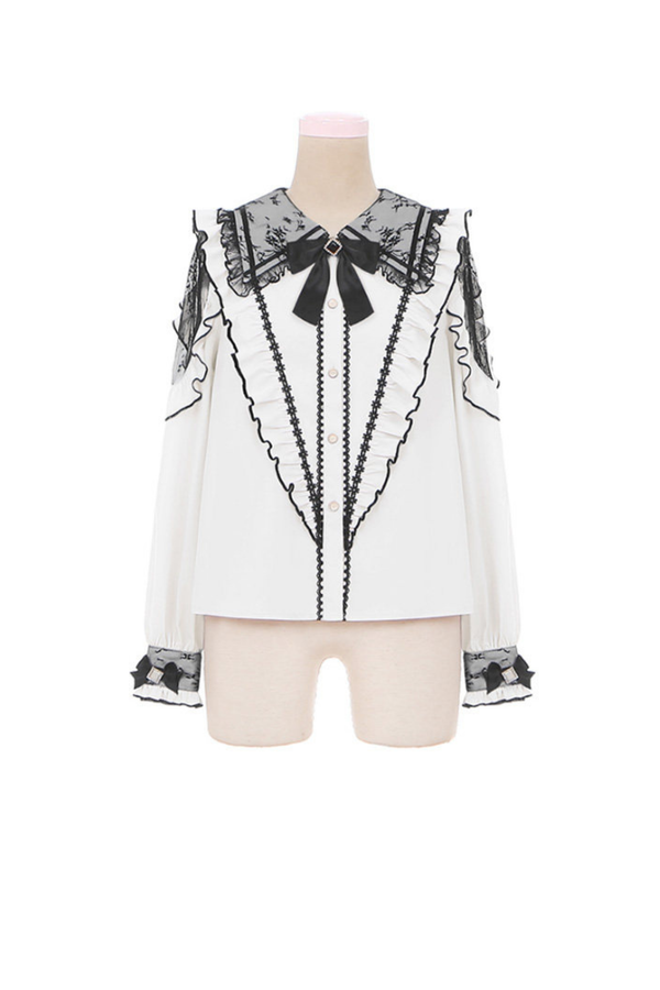 レースダークシャツ+フレアスカート