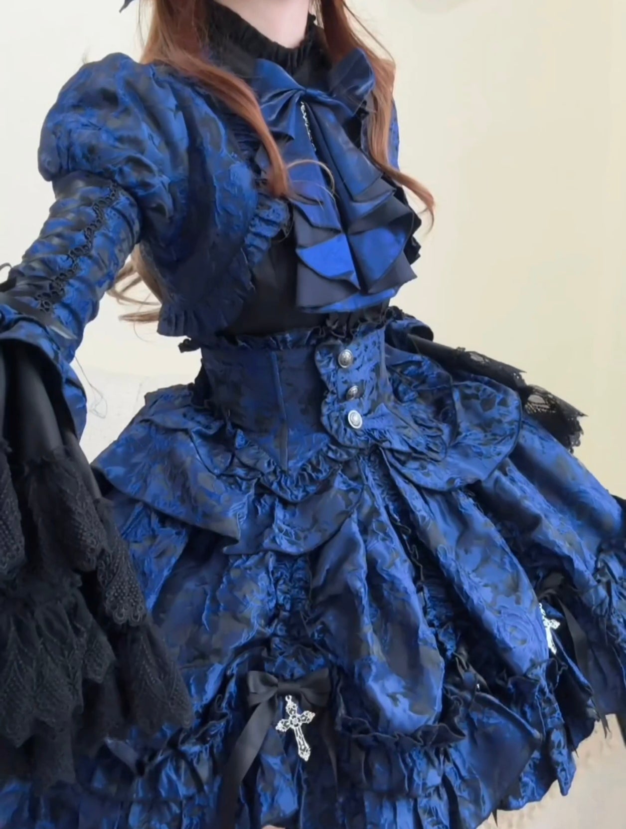 【12月6日予約締切】クロスノクターンゴシックダーク・ストライプレイヤードトップ＋クロスローズ・ストライププルアップスカート