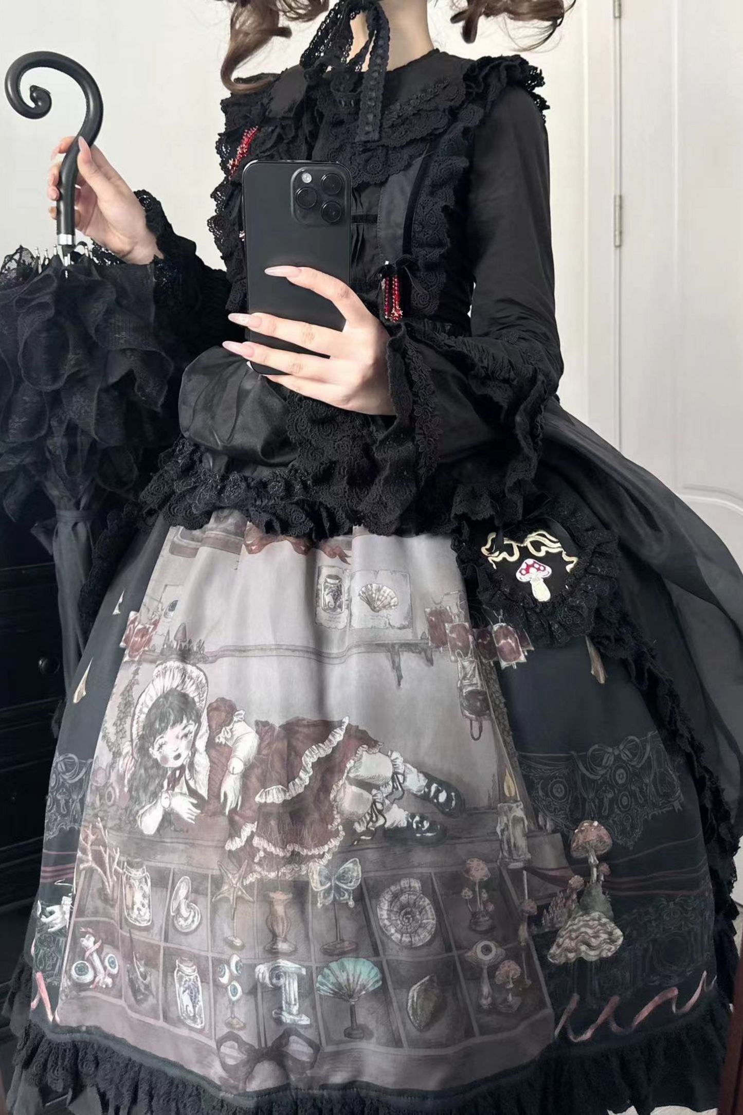 リフティングビーズゴシックストラッププリントドレス