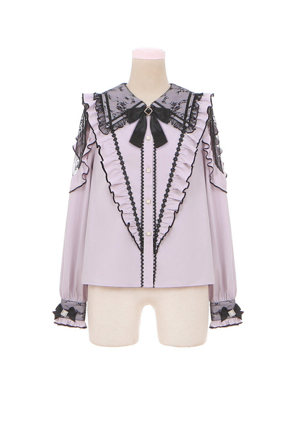 レースダークシャツ+フレアスカート