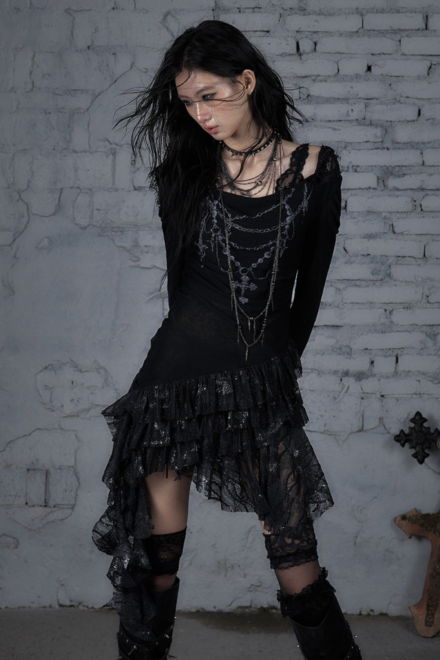 Punk-Spitzen-Kapuzen-Asymmetrie-Kleid