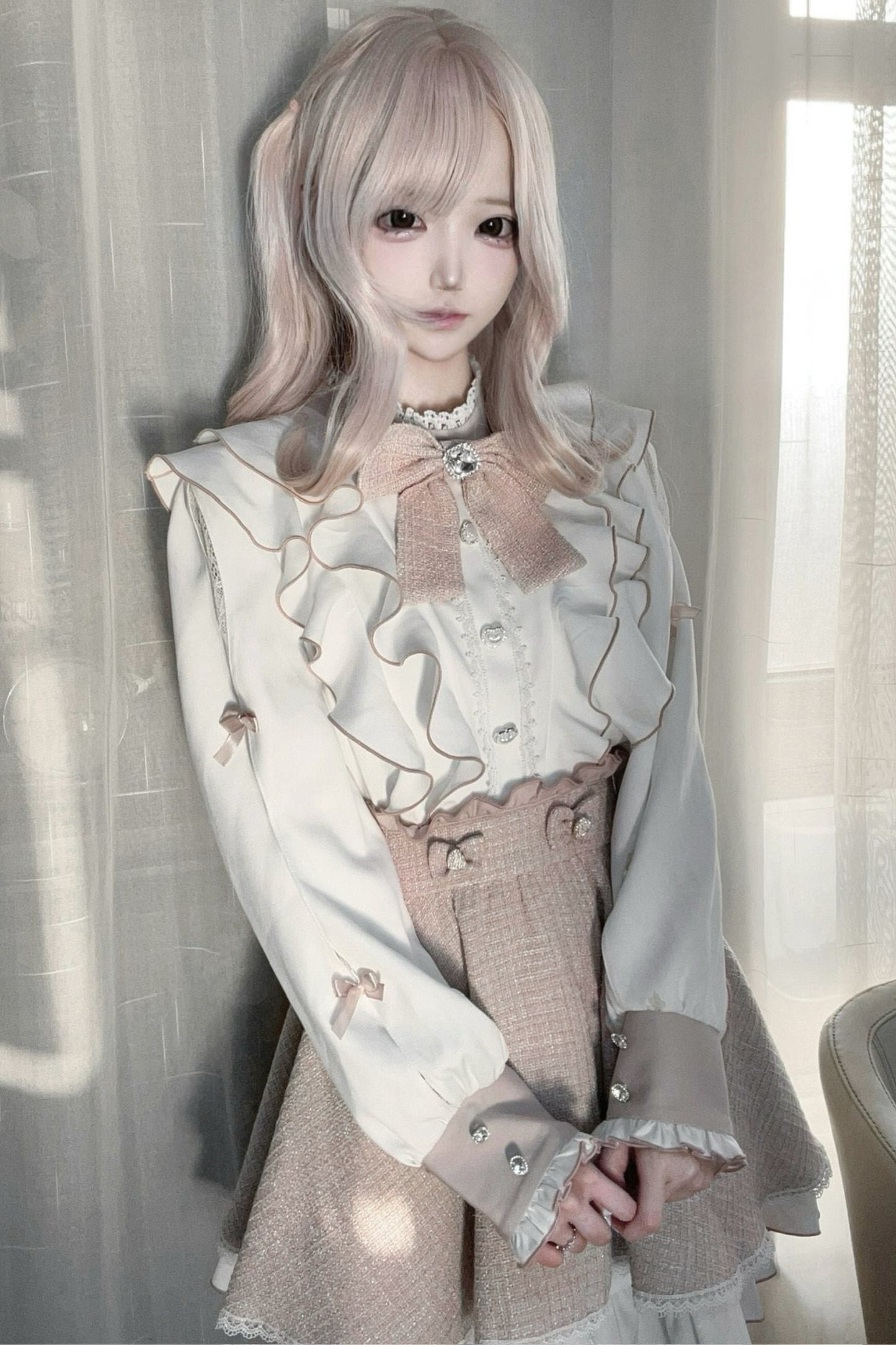 레이스 어깨 리본 블라우스 + 스커트