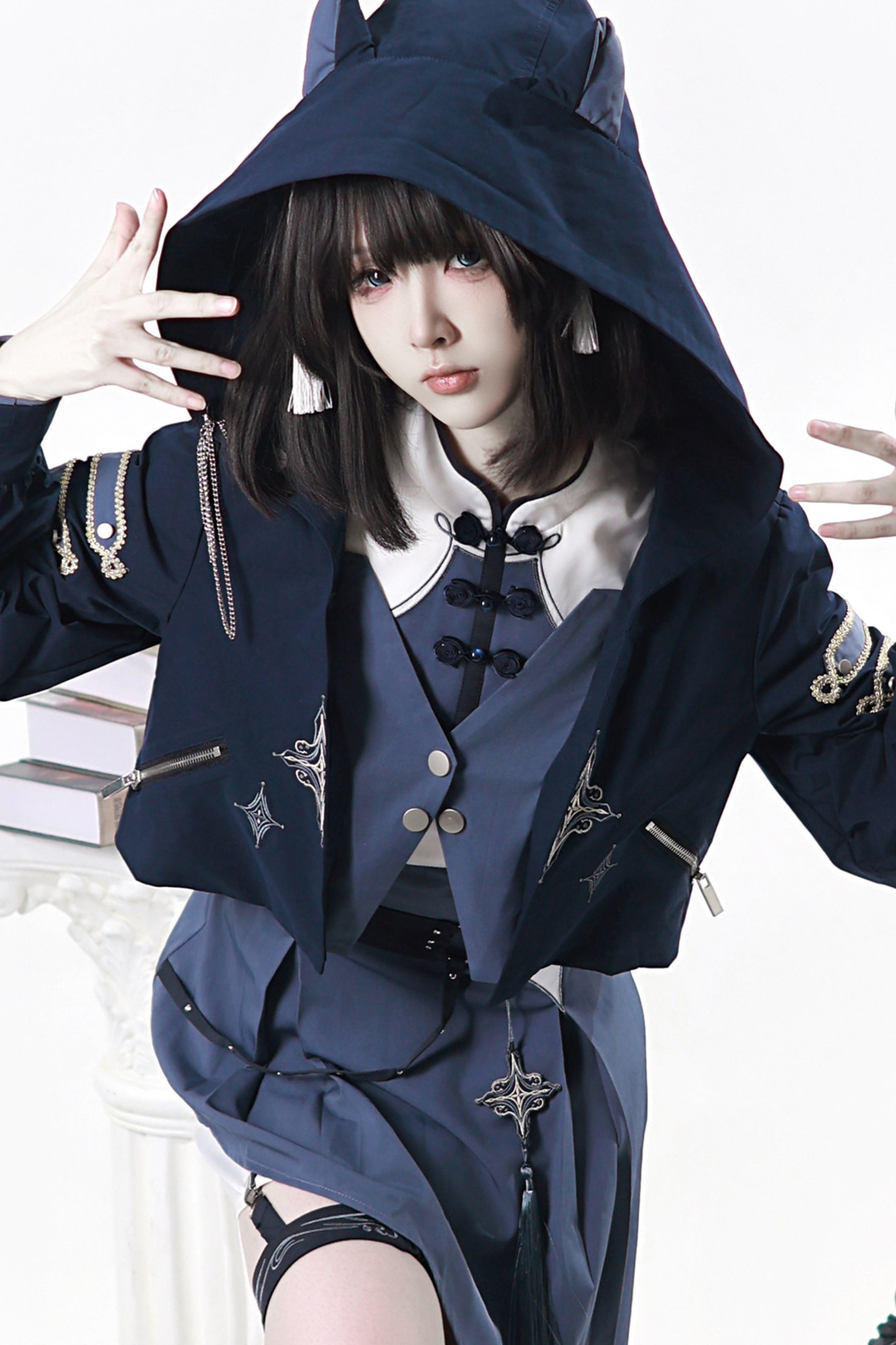 Subkultur Katzenfutter-Jacke + asymmetrisches Kleid + Beinstulpen + Ring