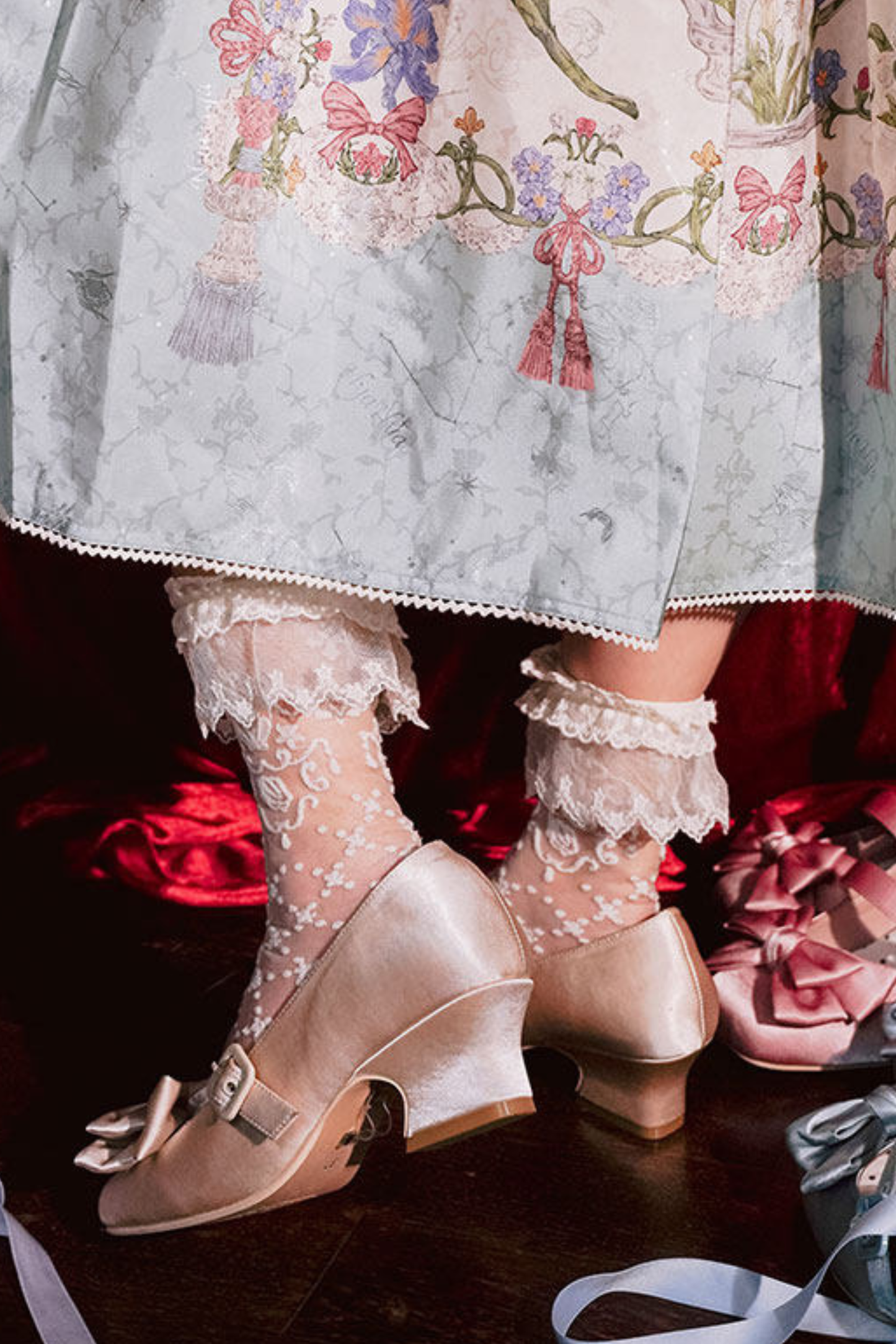 レースアップリボンサテンスクエアトゥシューズ