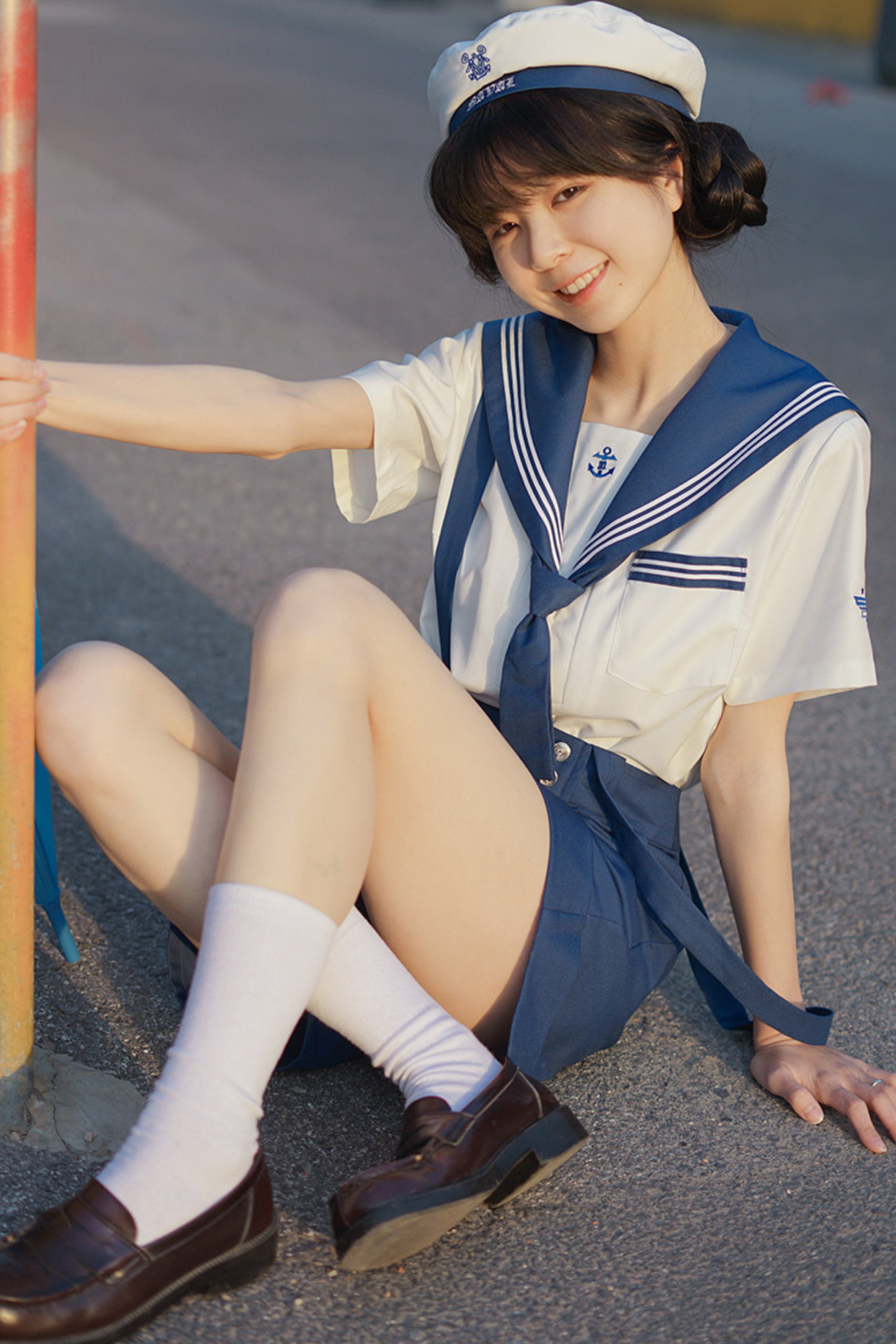 Matrosen-Hemd + Träger-Kurze Hose + Krawatte + Baskenmütze