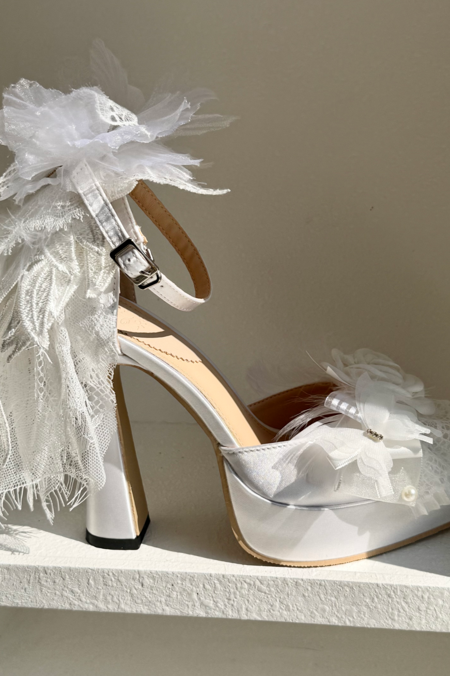 ブライダルゴージャスロリータヒール