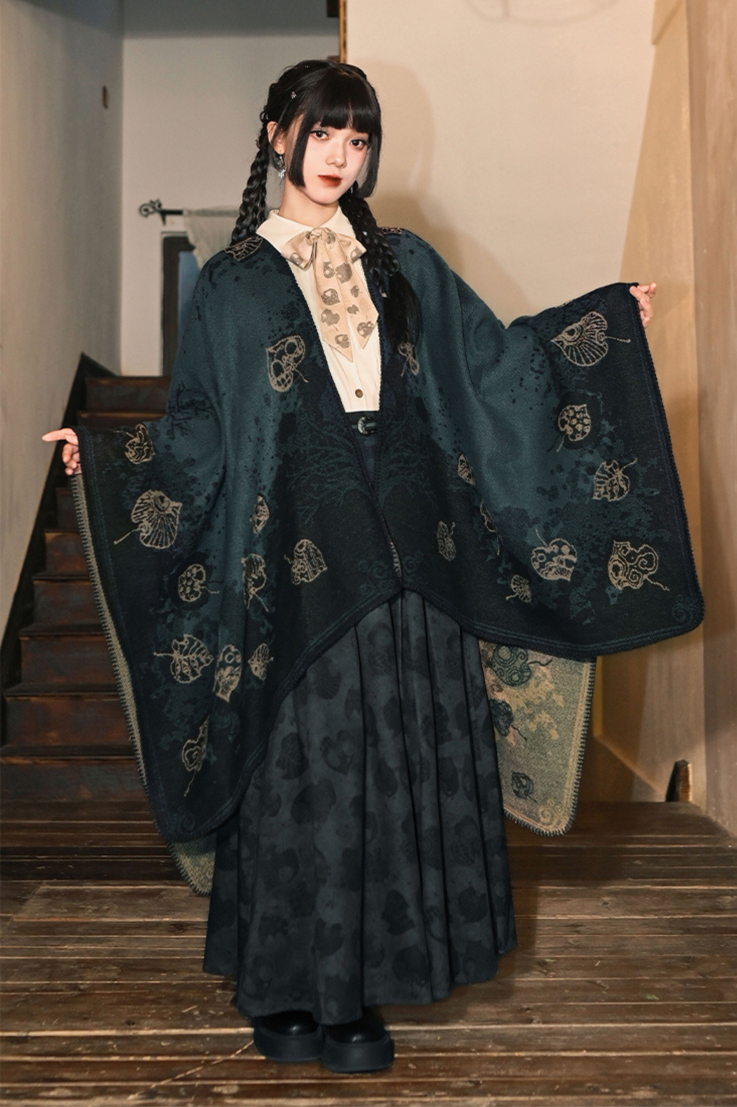 China Jacquard Long Cloak