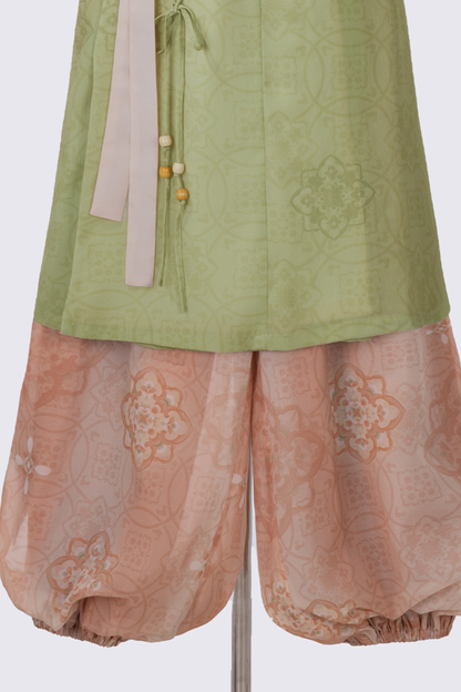 Retro Round Neck Robe China Top + Balloon Pants