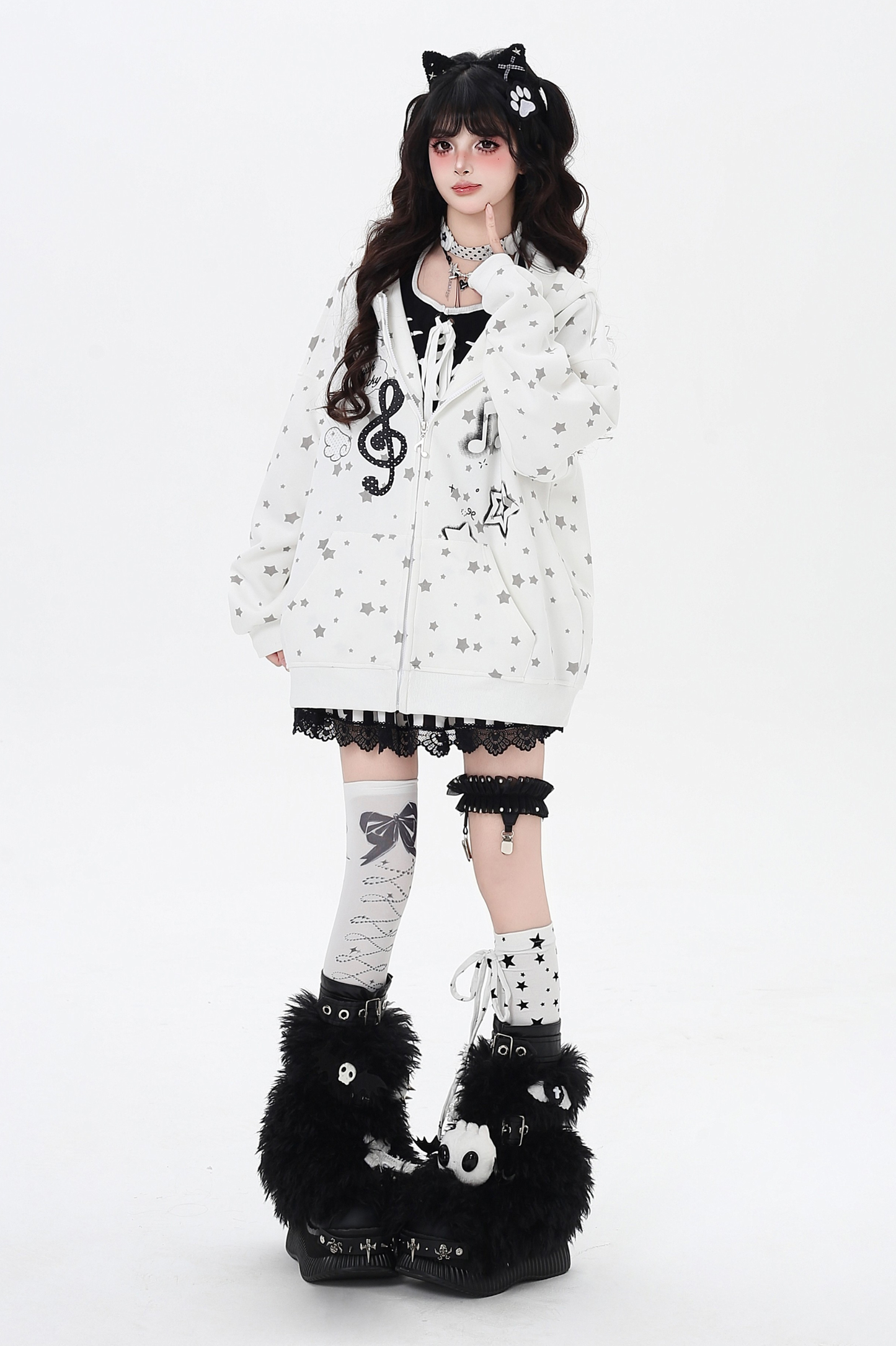 ノートジャンピングポルカドットフードパーカー