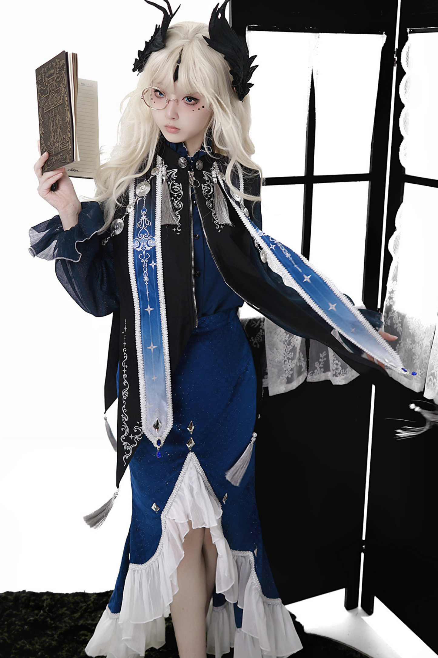 Courtly Dark New China Mermaid Setup