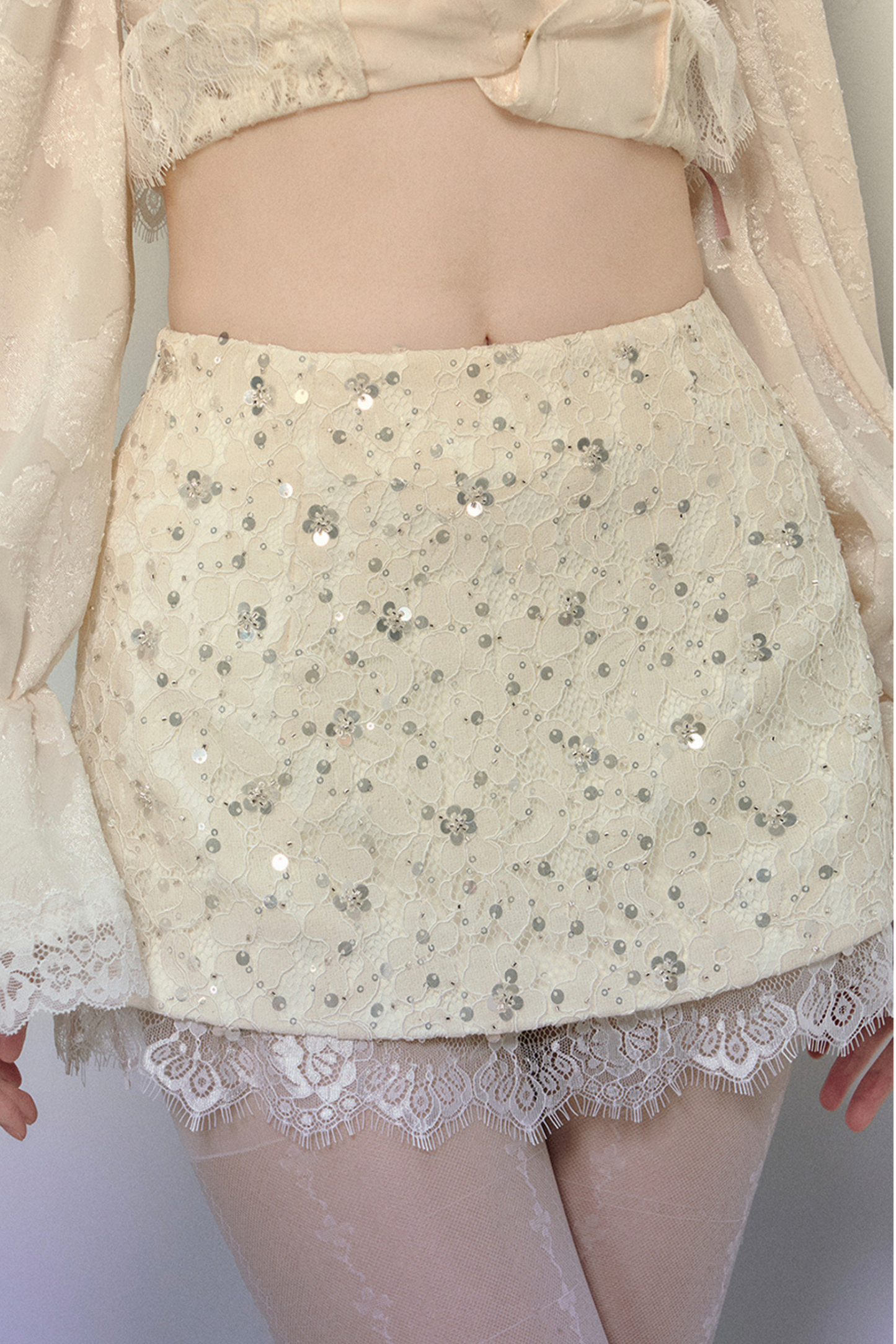 Sequined Lace Tight Skirt