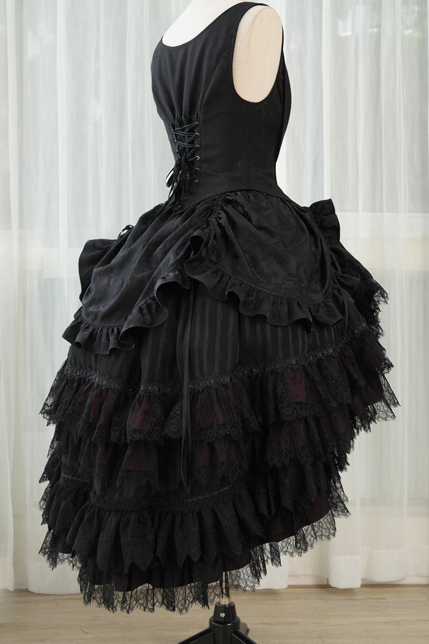 [3월 16일 예약마감] 빅토리아 릴리스 고딕 로리타 셔츠 + 조끼 + 스커트