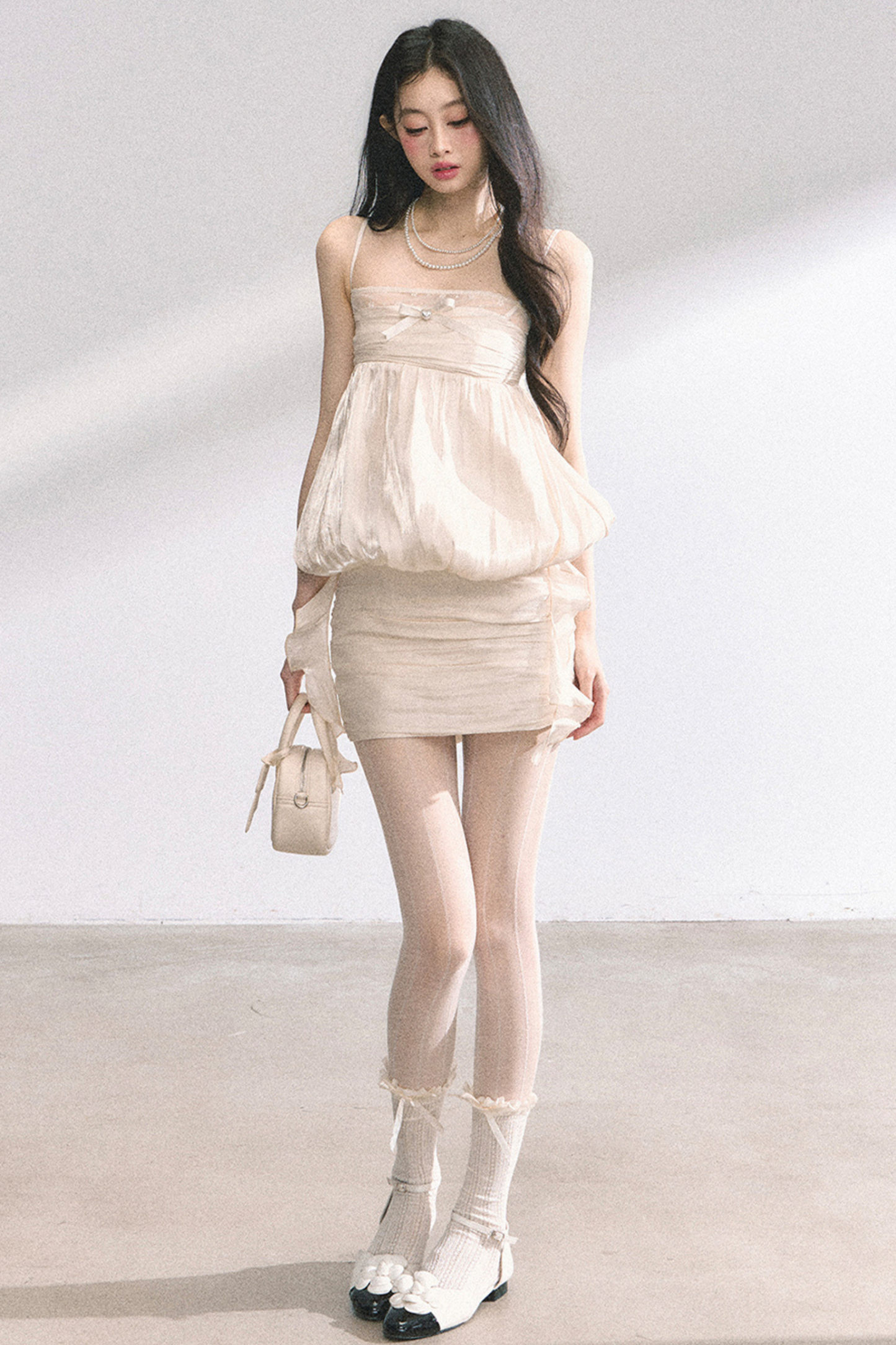 クリームロールノースリーブトップス+タイトスカート