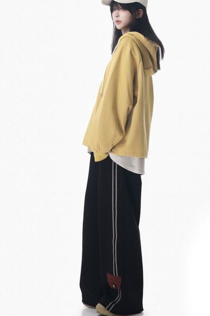 クリーミージャケット+Tシャツ+フードスウェット+スウェットパンツ