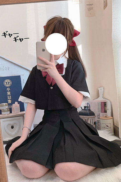 Maria Rüschenhemd + Plisseerock + Kurze Jacke