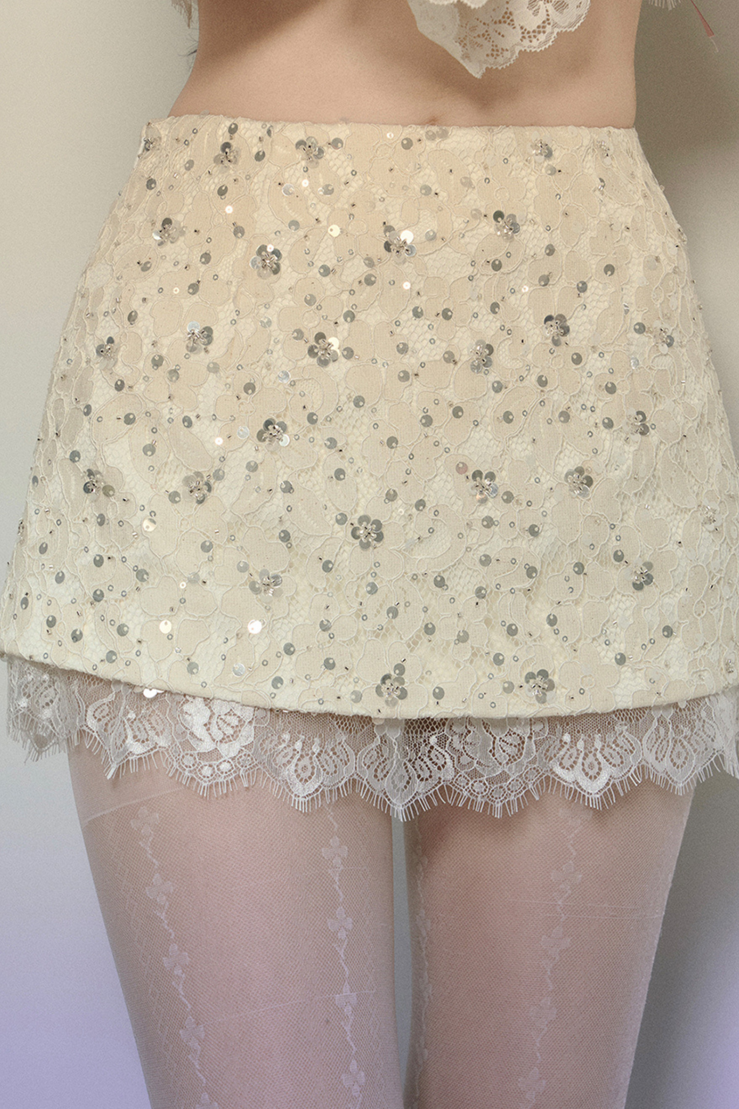 Sequined Lace Tight Skirt