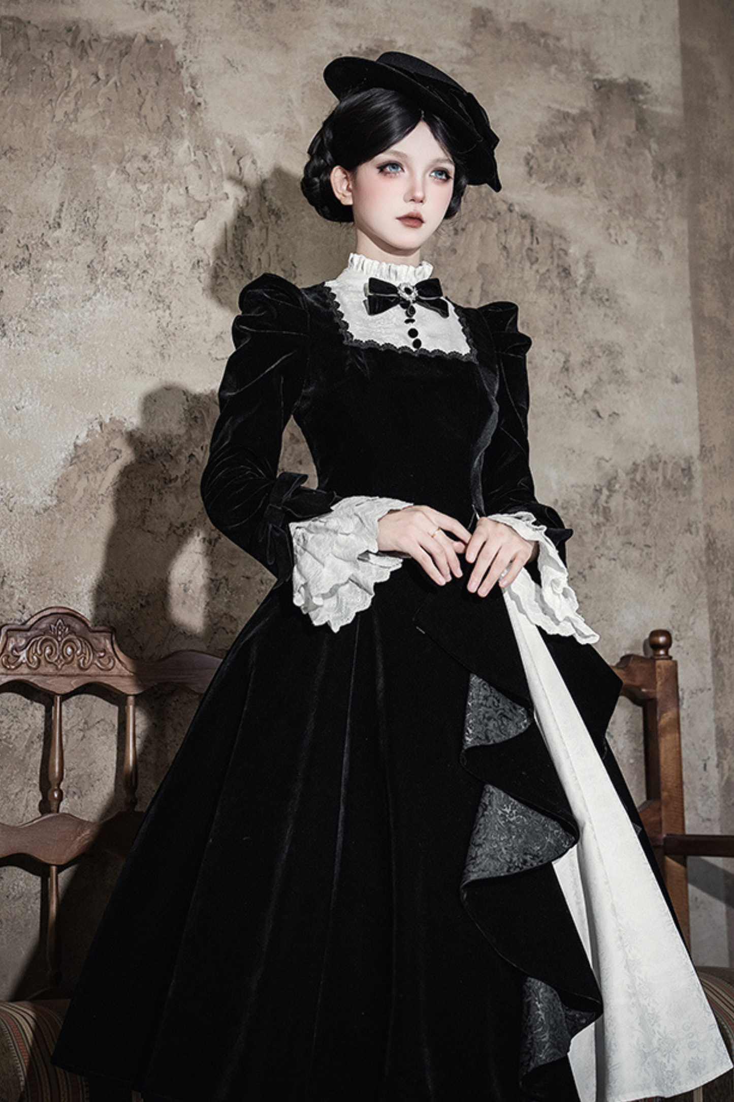 エレガントスリムコントラストカラーツインドレス+カラー+リボン+ブローチ+ハット