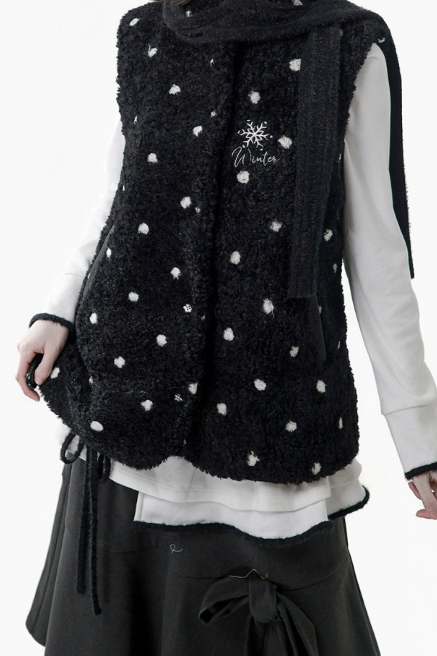 ポルカドットウィンターフリースジャケット+ベスト+トップス+スカートスカーフ