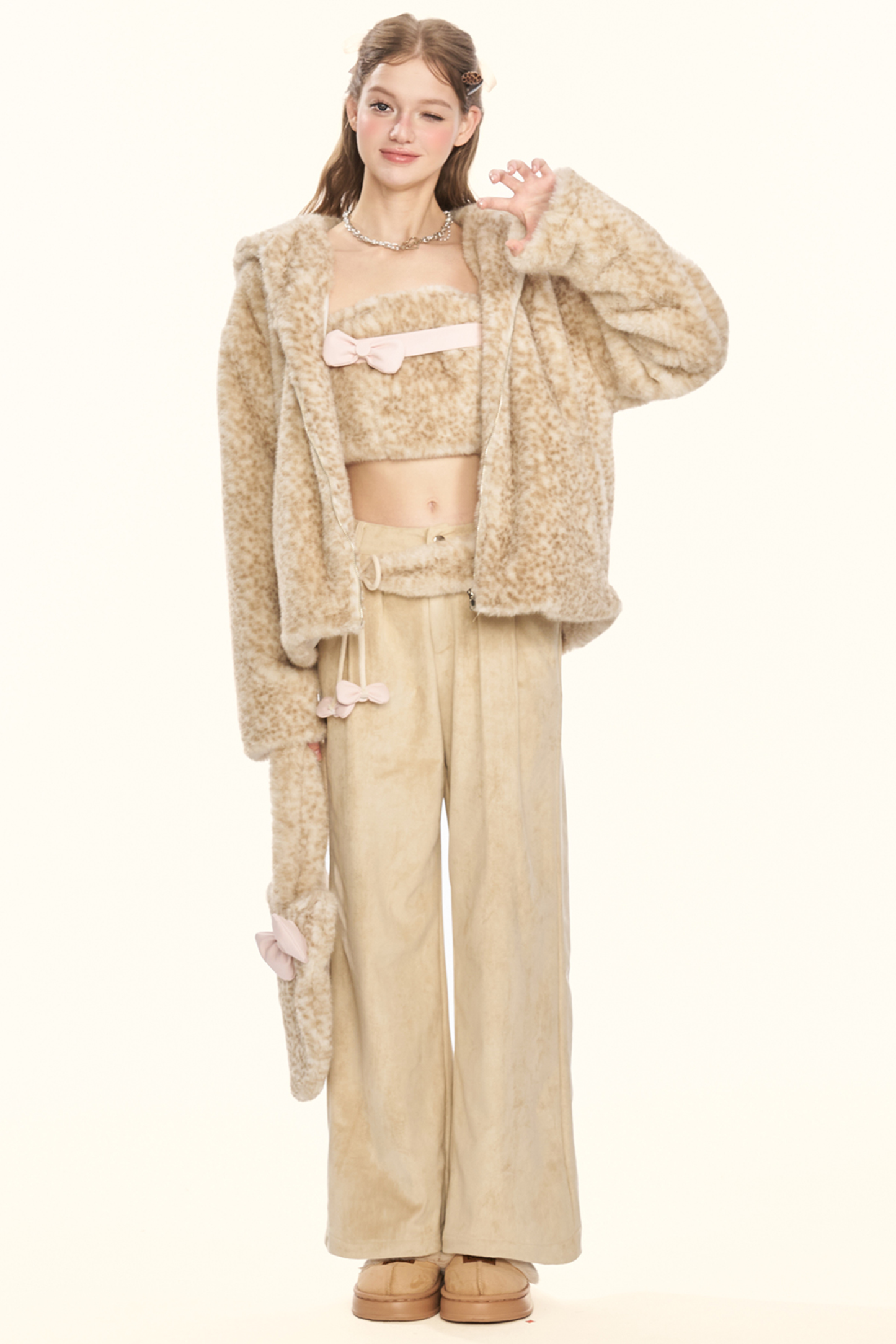 リトルミルクレオパードリボンフードコート