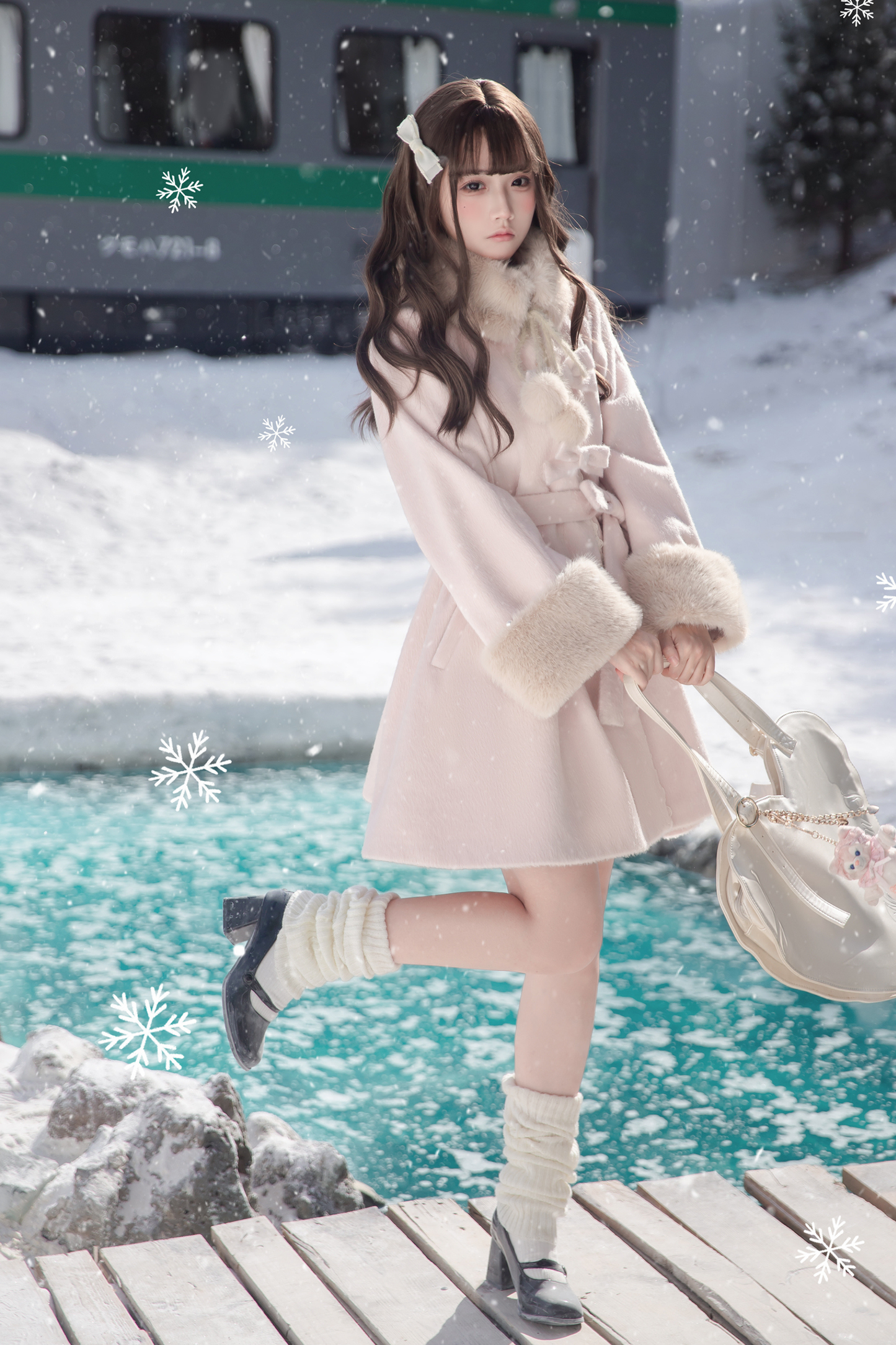 スイートガーリーリボンフレアコート+ファーカラー+シャツ+スカート+ベレー帽