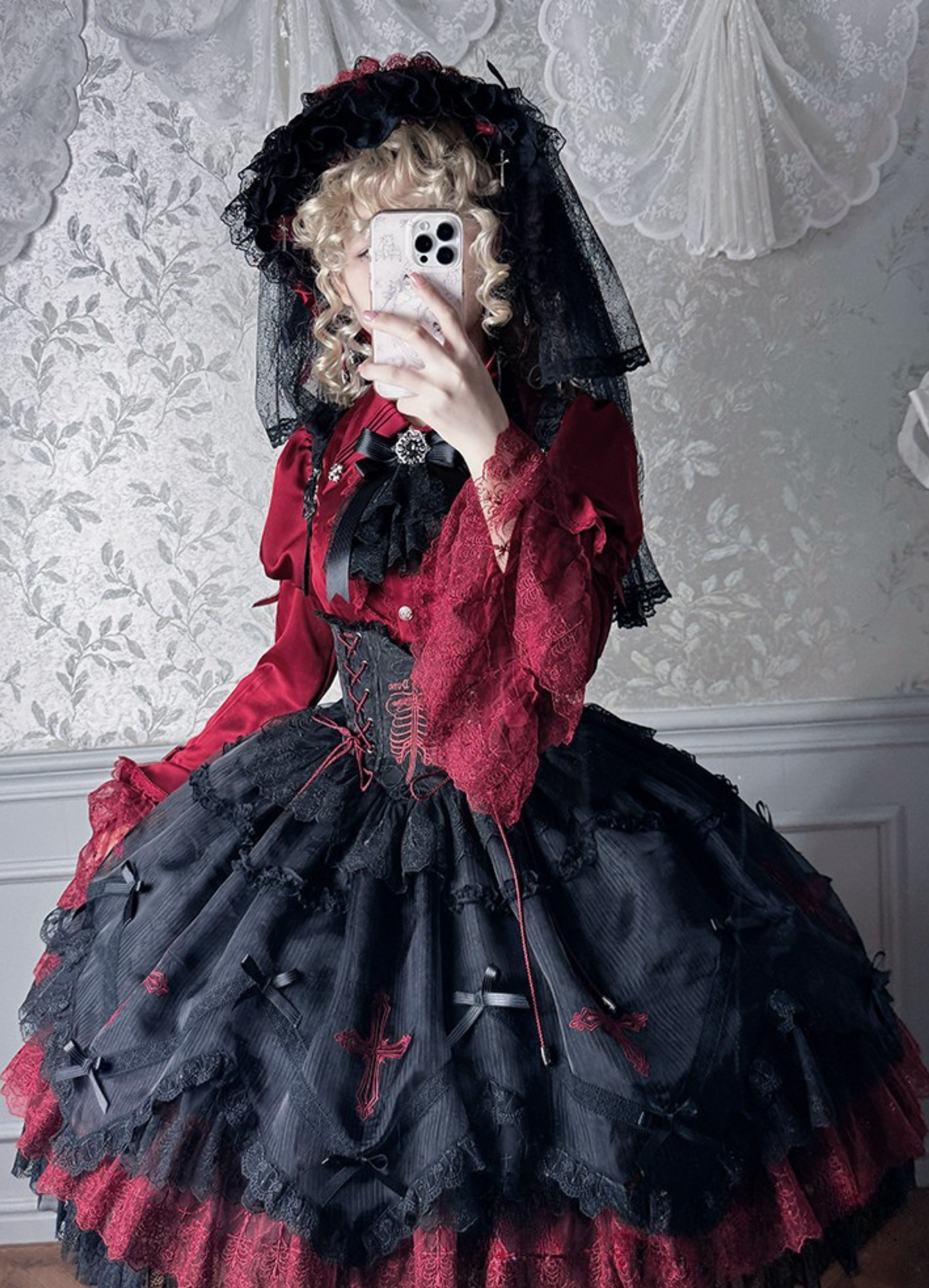 【12月8日予約締切】Black Mist Banquet ゴシックエンブロイダリーゴージャスビスチェドレス＋セットアップ