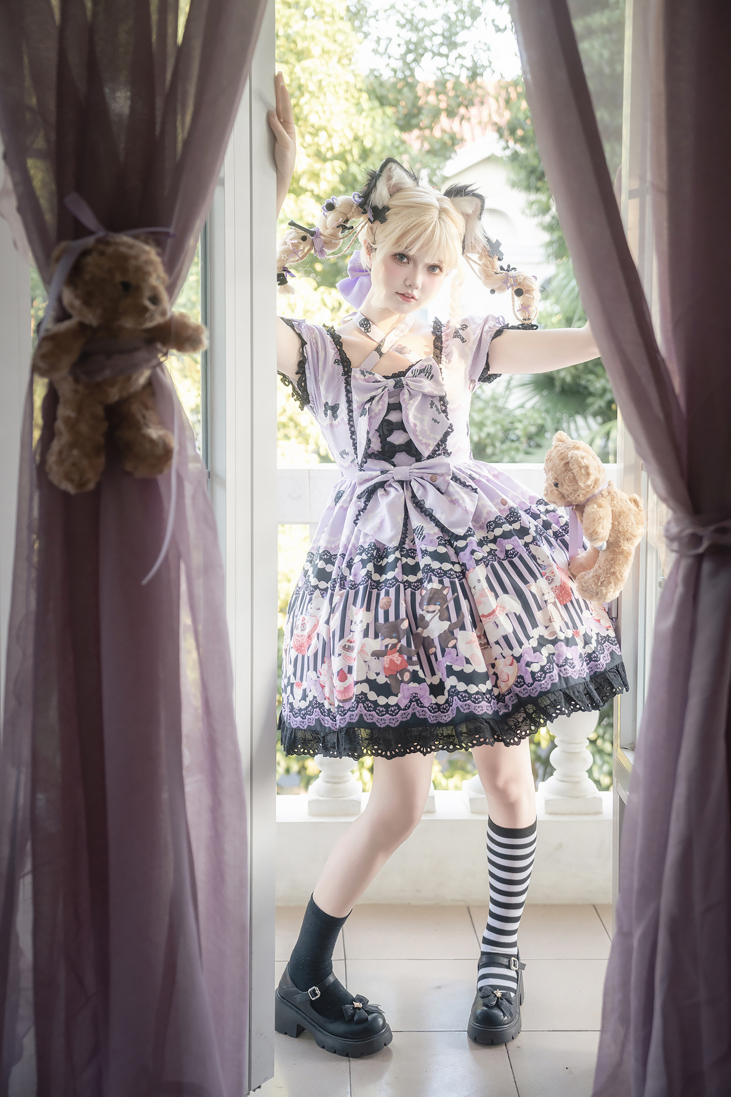 [Pre-order] Honey Fox Restaurant Star Warm Dress