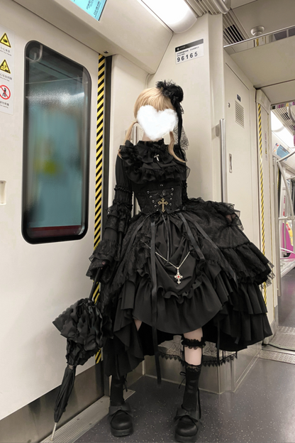 ゴシックスーパーゴージャスジスリーブロリータシャツ+フリルスカート+ハット