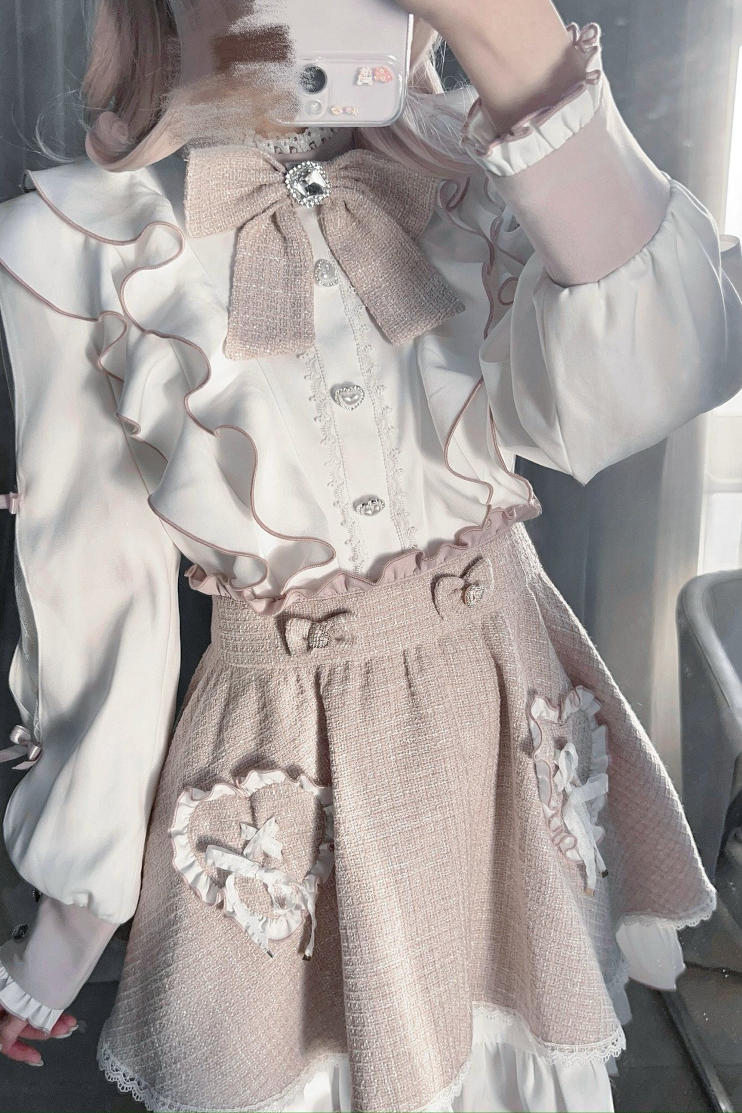 레이스 어깨 리본 블라우스 + 스커트