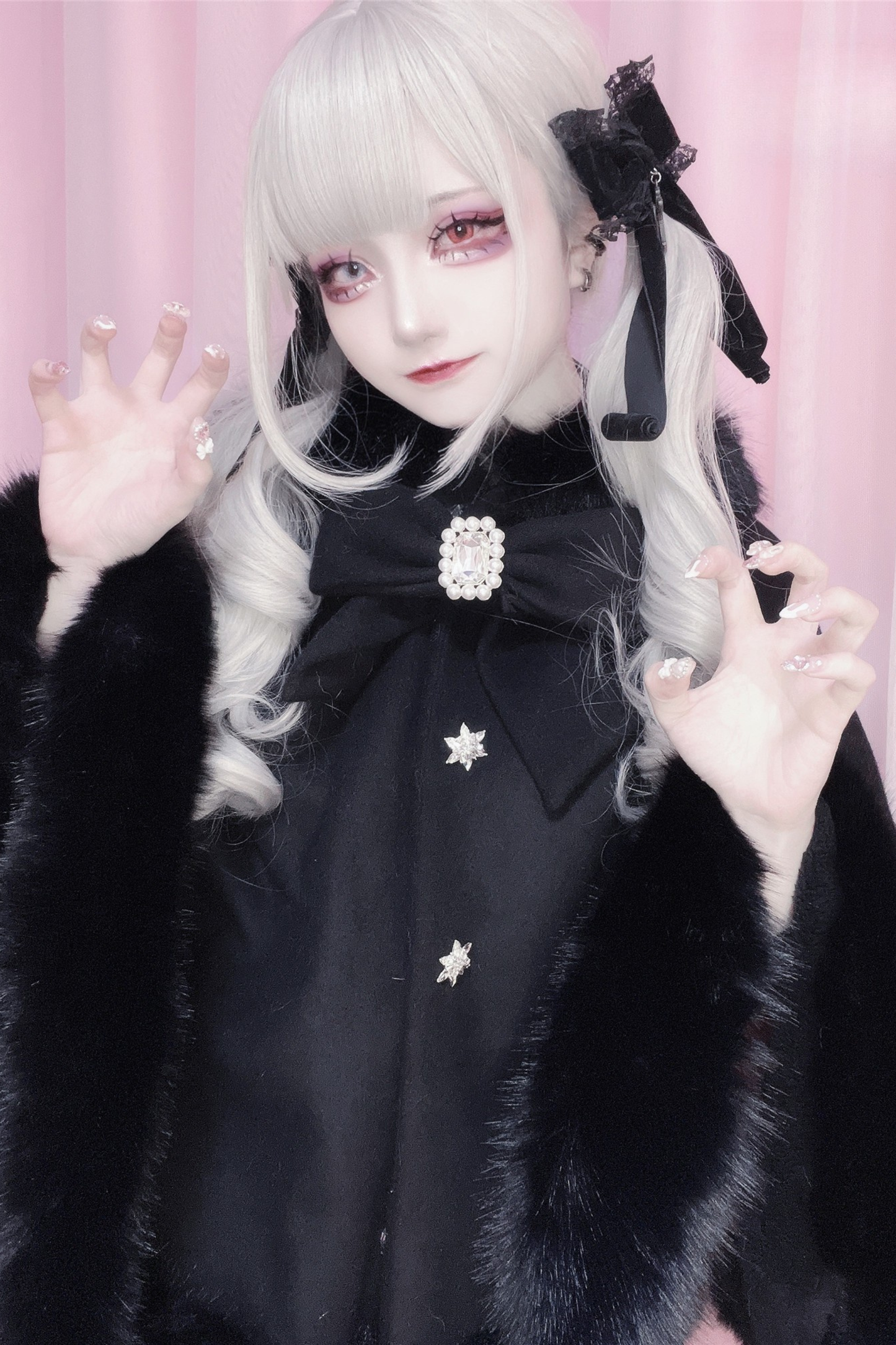 猫耳ドリルバックルウールマント