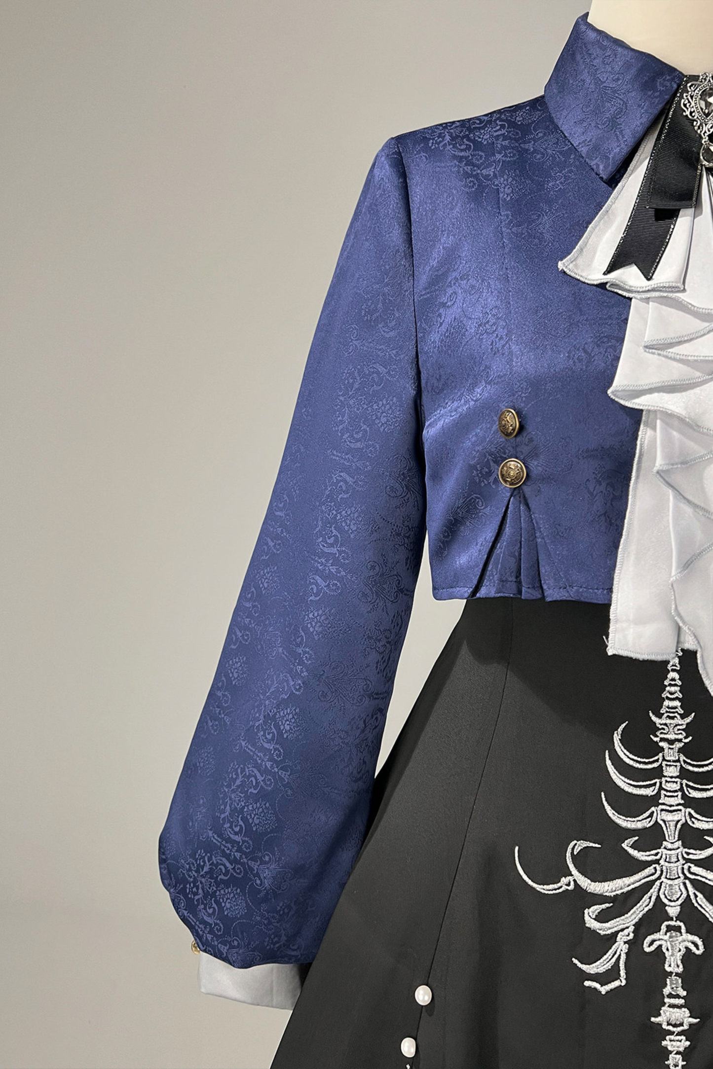 Gothic Lolita Kleid + Elegante Oberteile