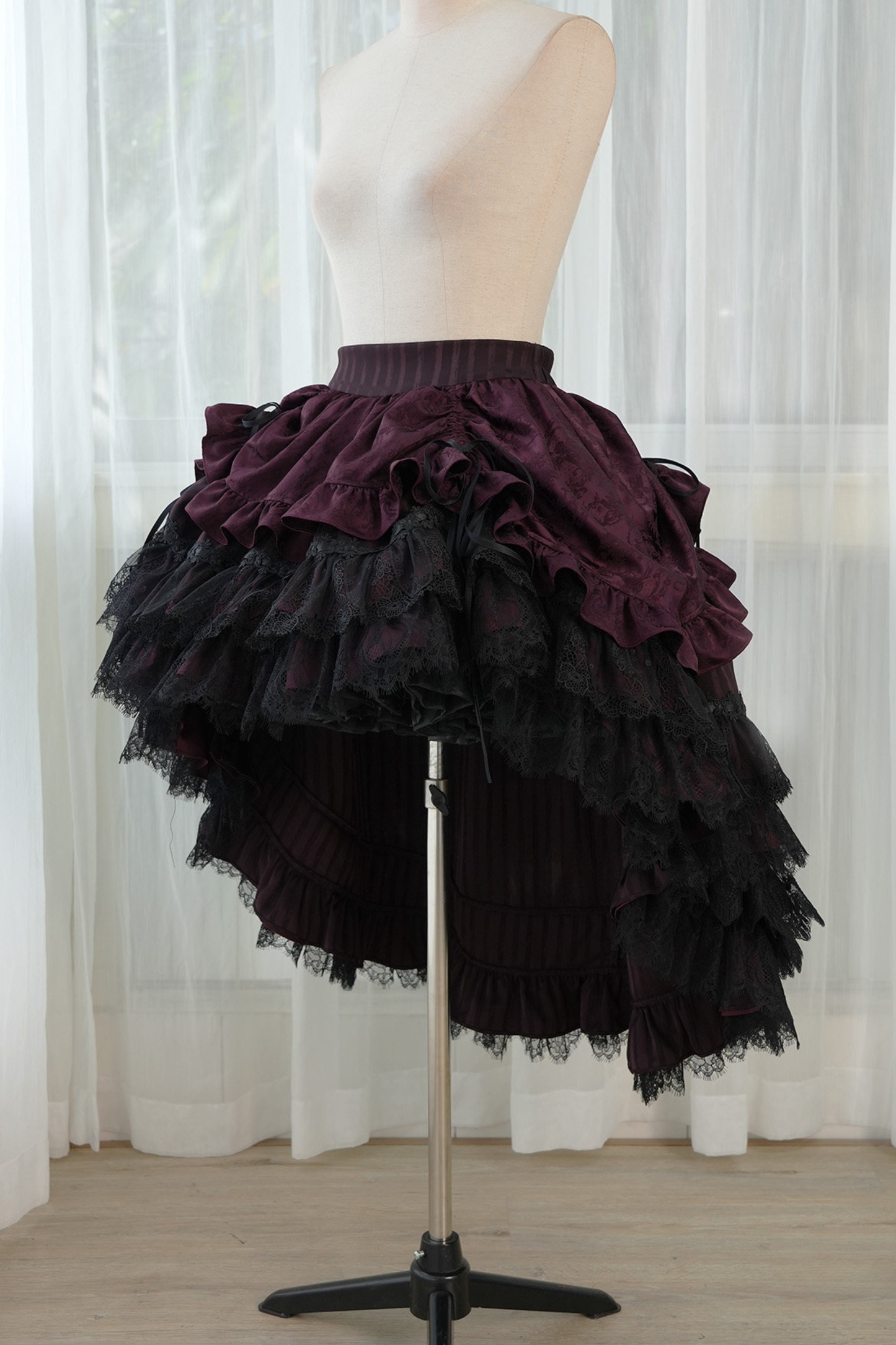 [3월 16일 예약마감] 빅토리아 릴리스 고딕 로리타 셔츠 + 조끼 + 스커트