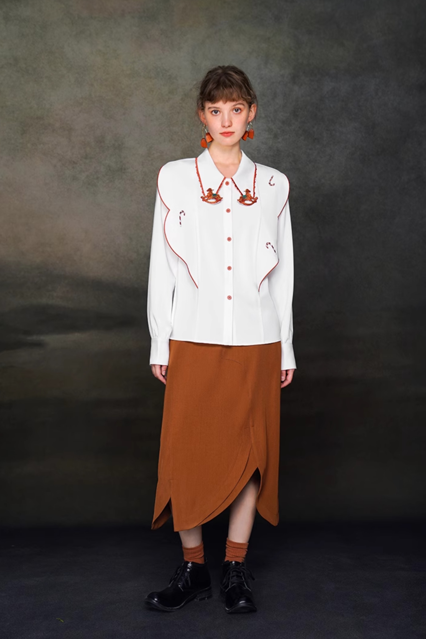 ステッチレトロコントラストホワイトシャツ