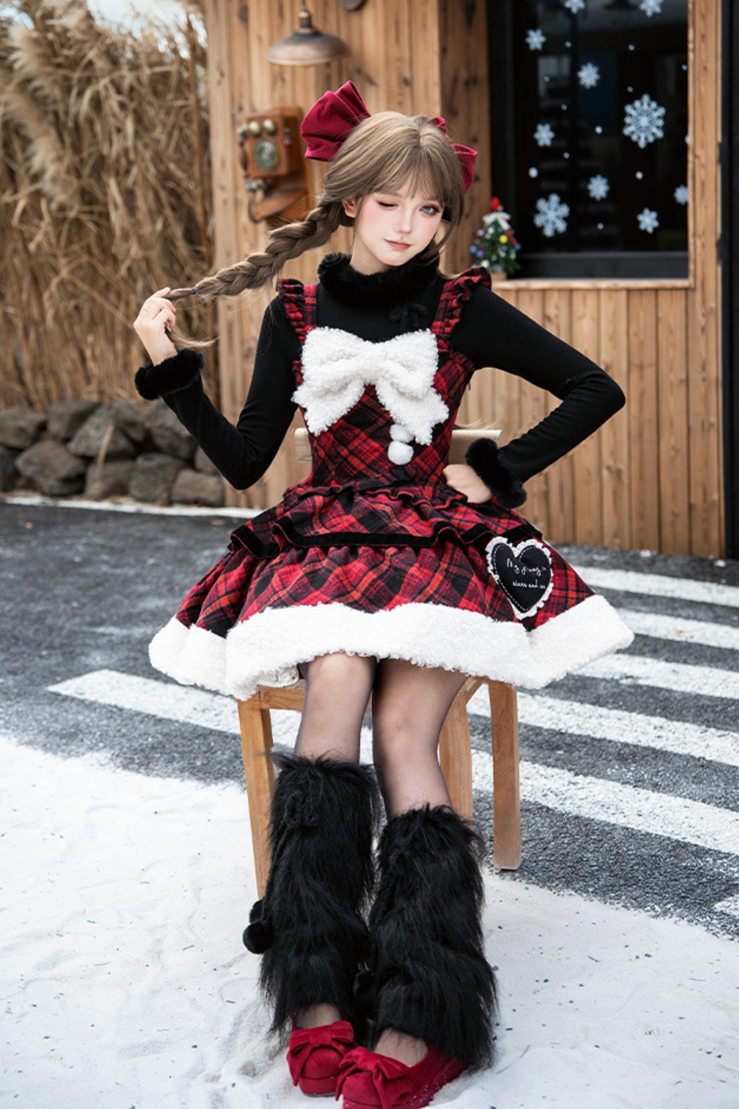 チェックドールジャンパースカート+リボンブローチ+ピン+ラブブローチ+ショール+トップス+レッグカバー