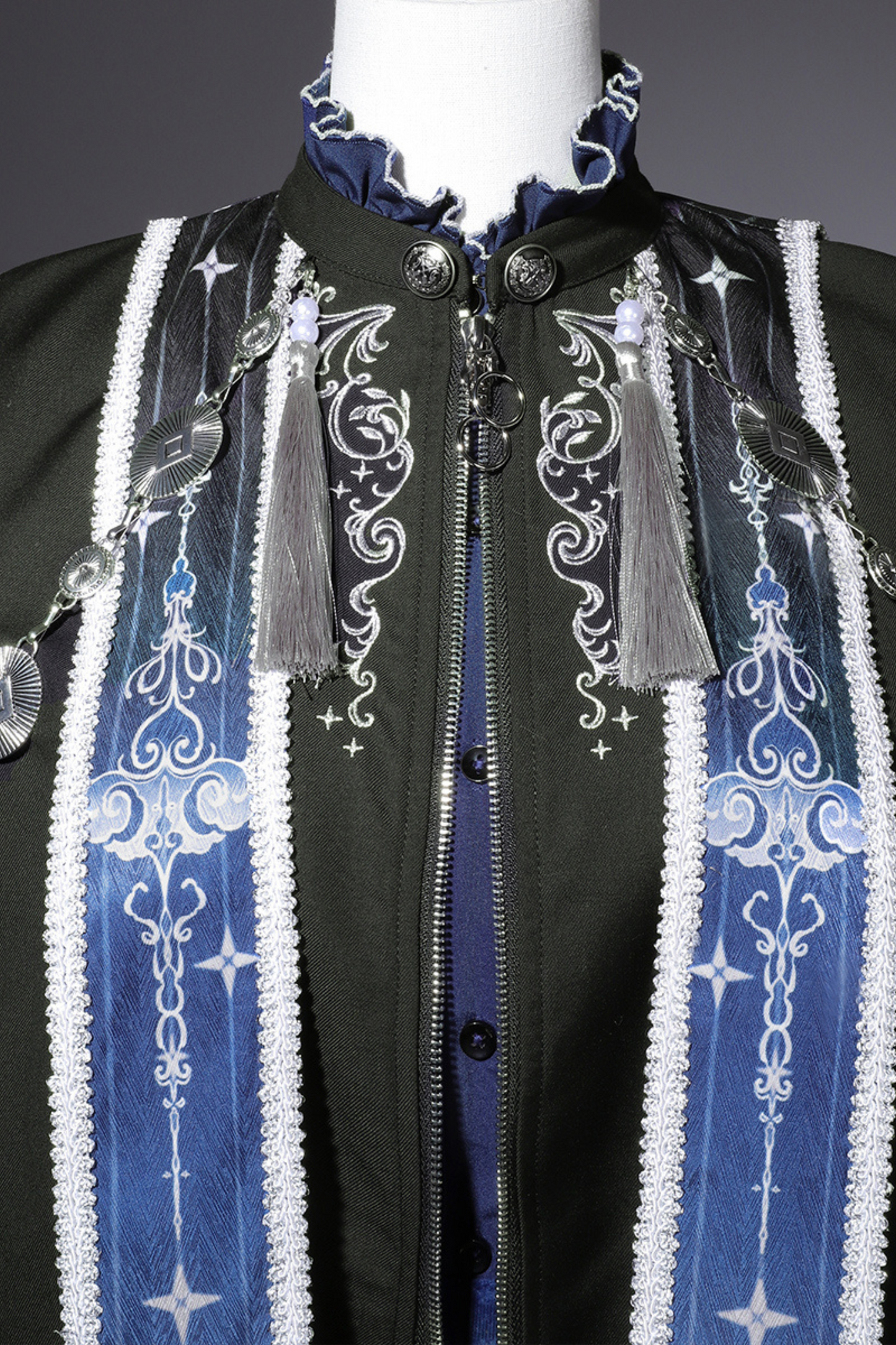 Courtly Dark New China Mermaid Setup