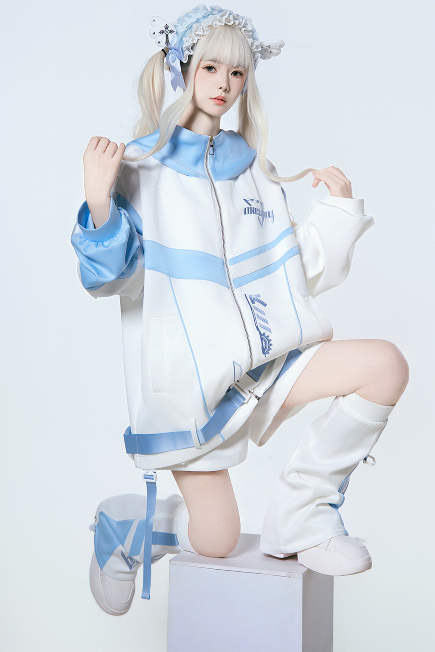 サブカルサイバージャケット+ショートパンツ+レッグカバー