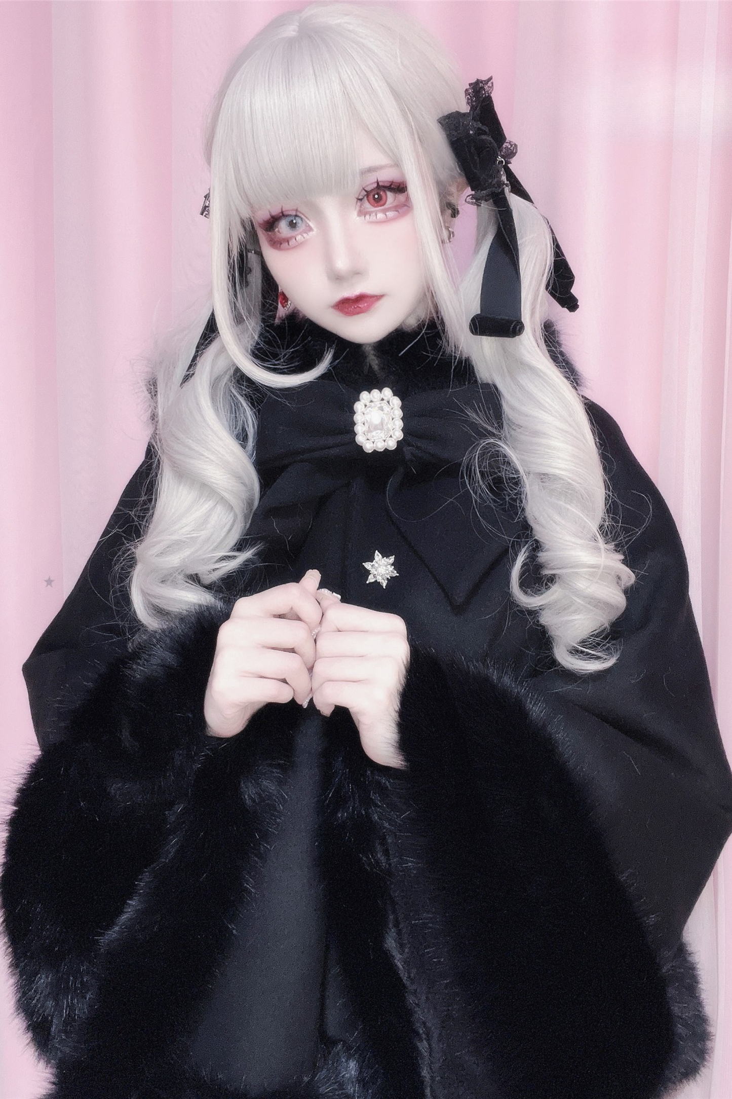 猫耳ドリルバックルウールマント