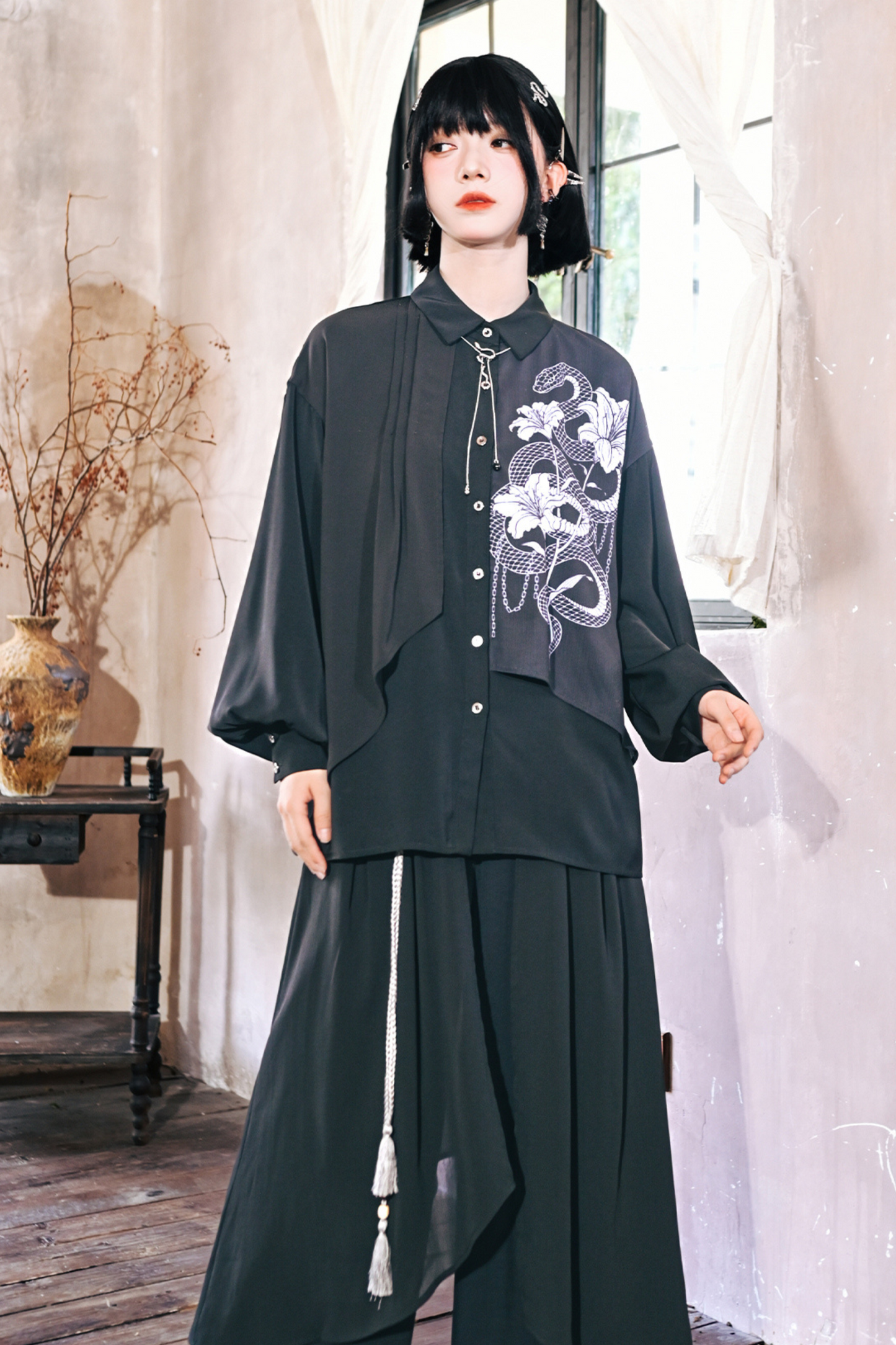Double Layer Snake China Shirt