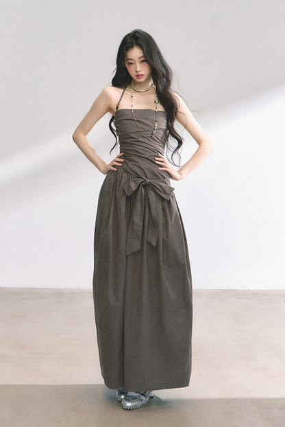 ホルターネックロングドレス