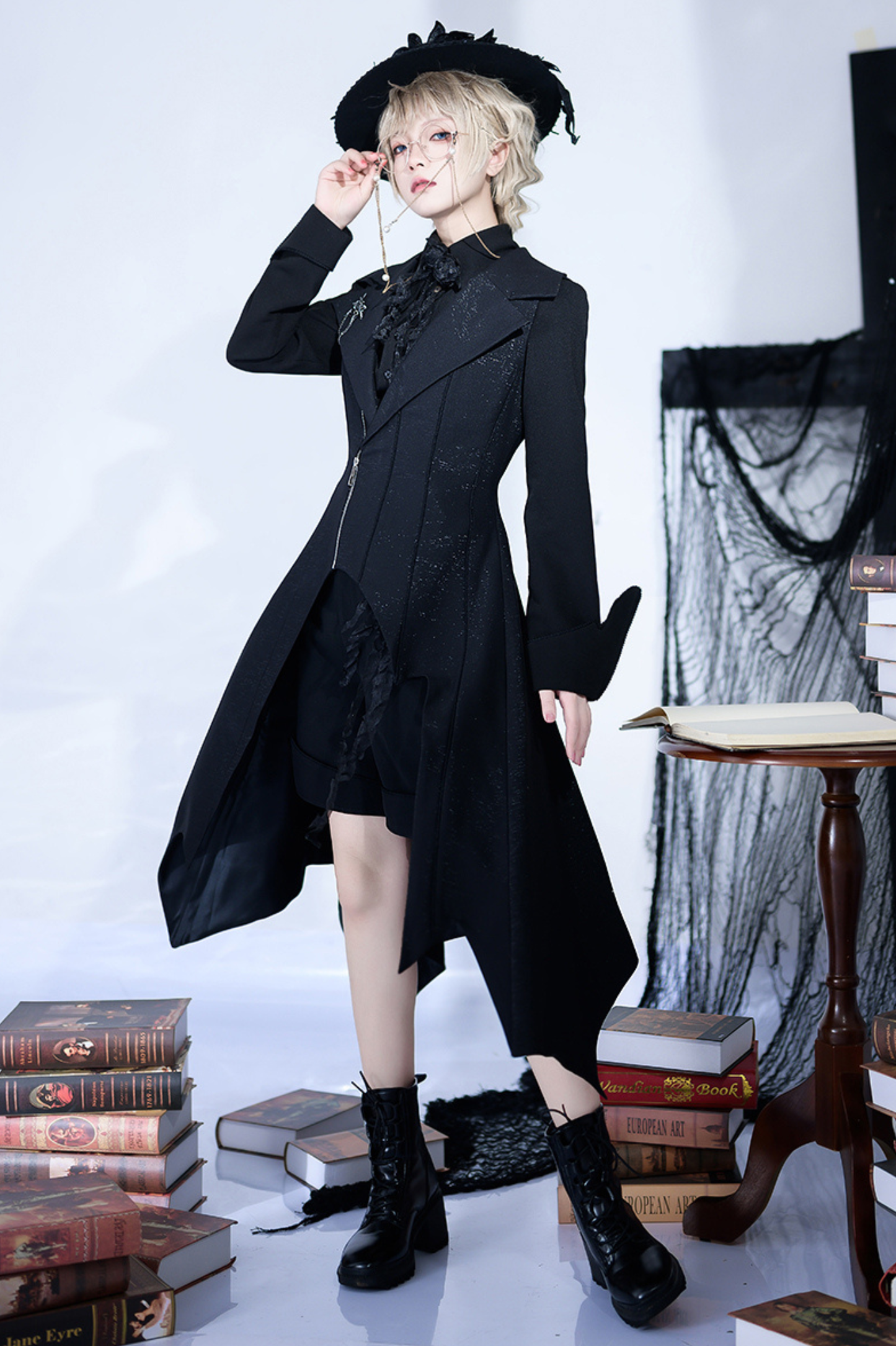 レトロダークイレギュラーゴシックベスト